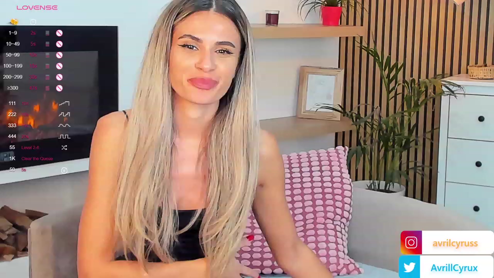 Gallery image thumbnail from Avril_Cyrus's myfreecams stream on, 10/17/2023, 13:04 image 18 of 20