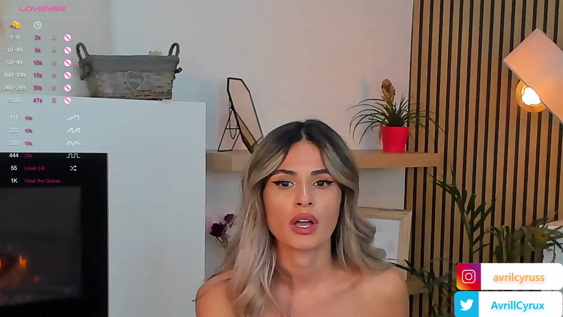 Gallery image thumbnail from Avril_Cyrus's myfreecams stream on, 10/24/2023, 12:34 image 5 of 20