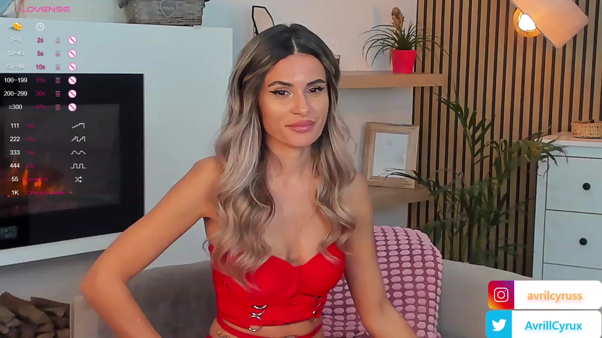 Gallery image thumbnail from Avril_Cyrus's myfreecams stream on, 10/24/2023, 13:00 image 3 of 20