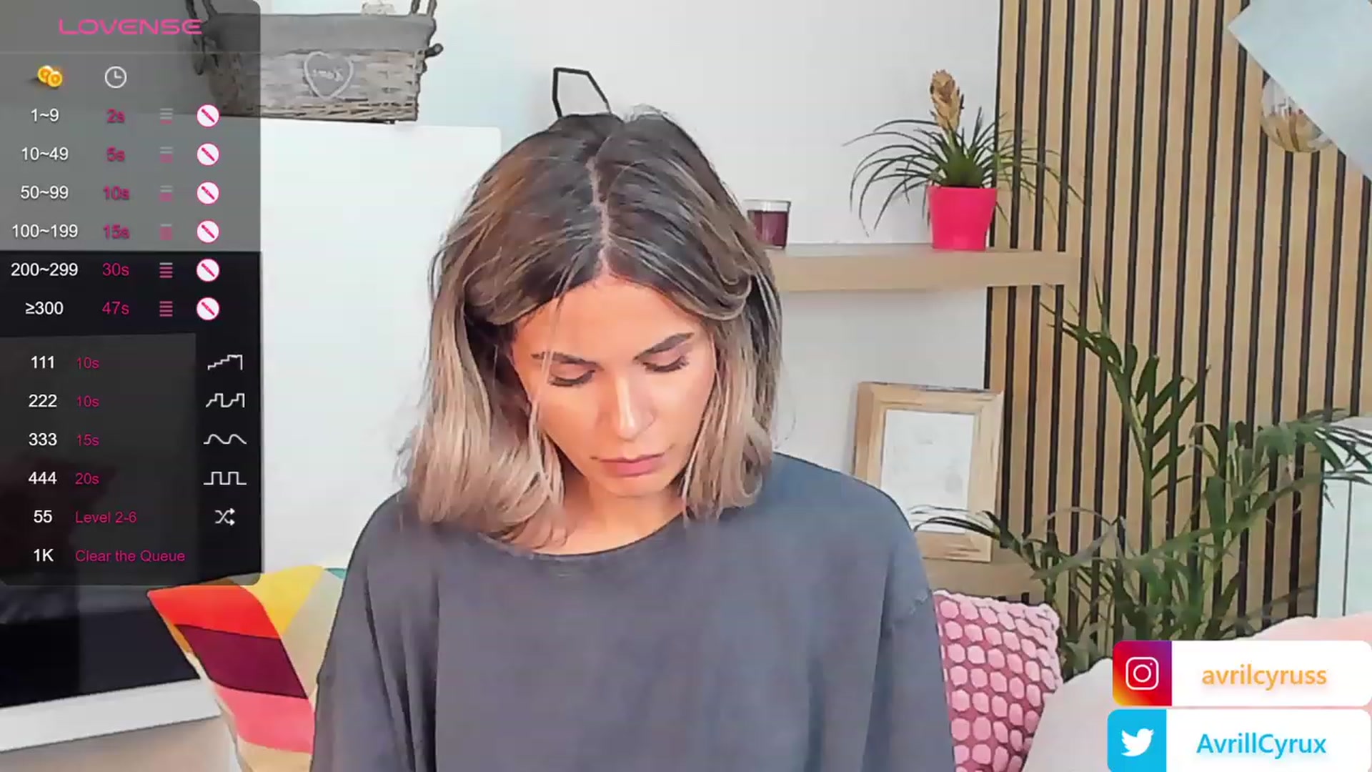 Gallery image thumbnail from Avril_Cyrus's myfreecams stream on, 10/26/2023, 12:58 image 20 of 20