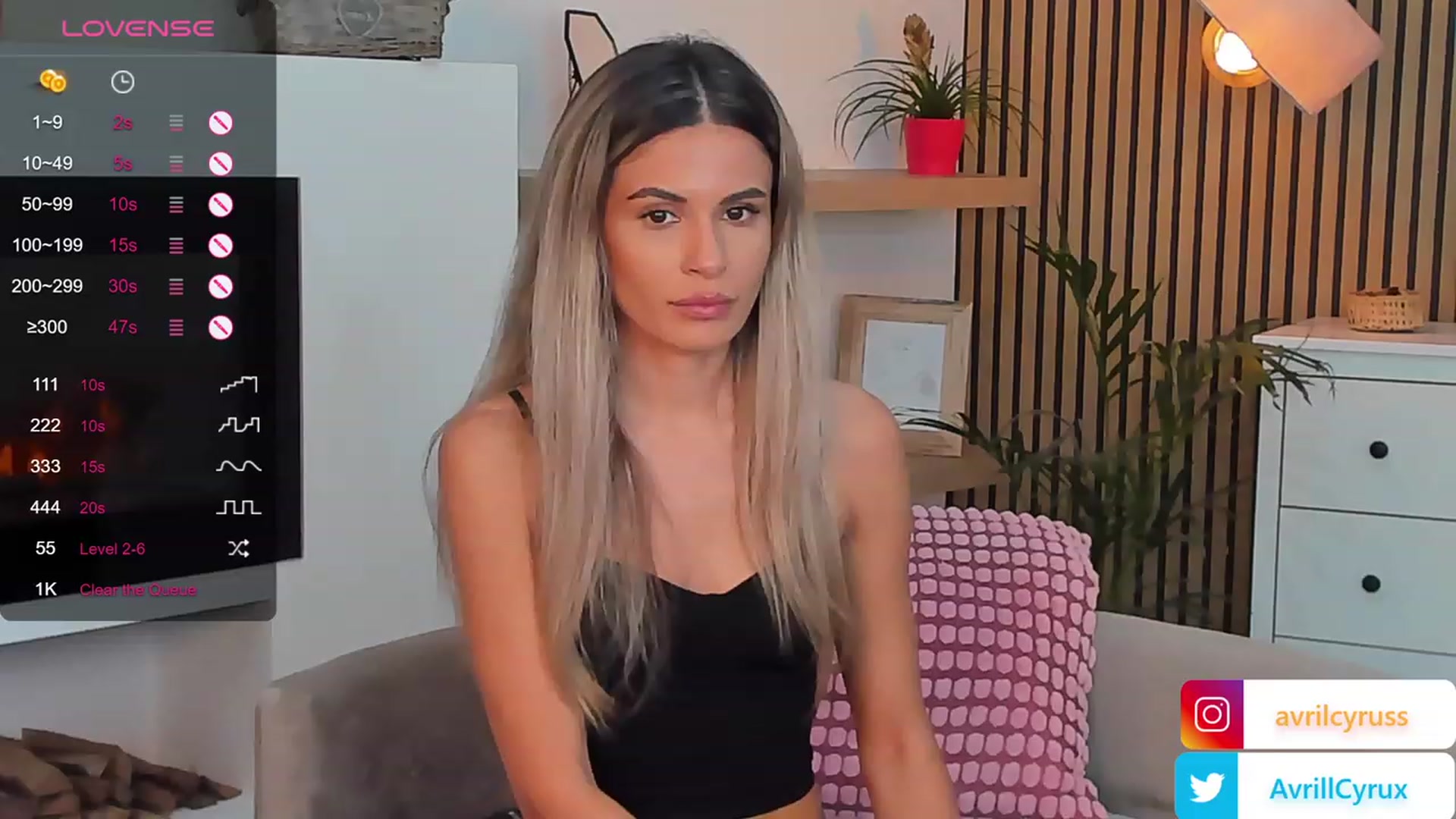 Gallery image thumbnail from Avril_Cyrus's myfreecams stream on, 11/02/2023, 10:02 image 15 of 20