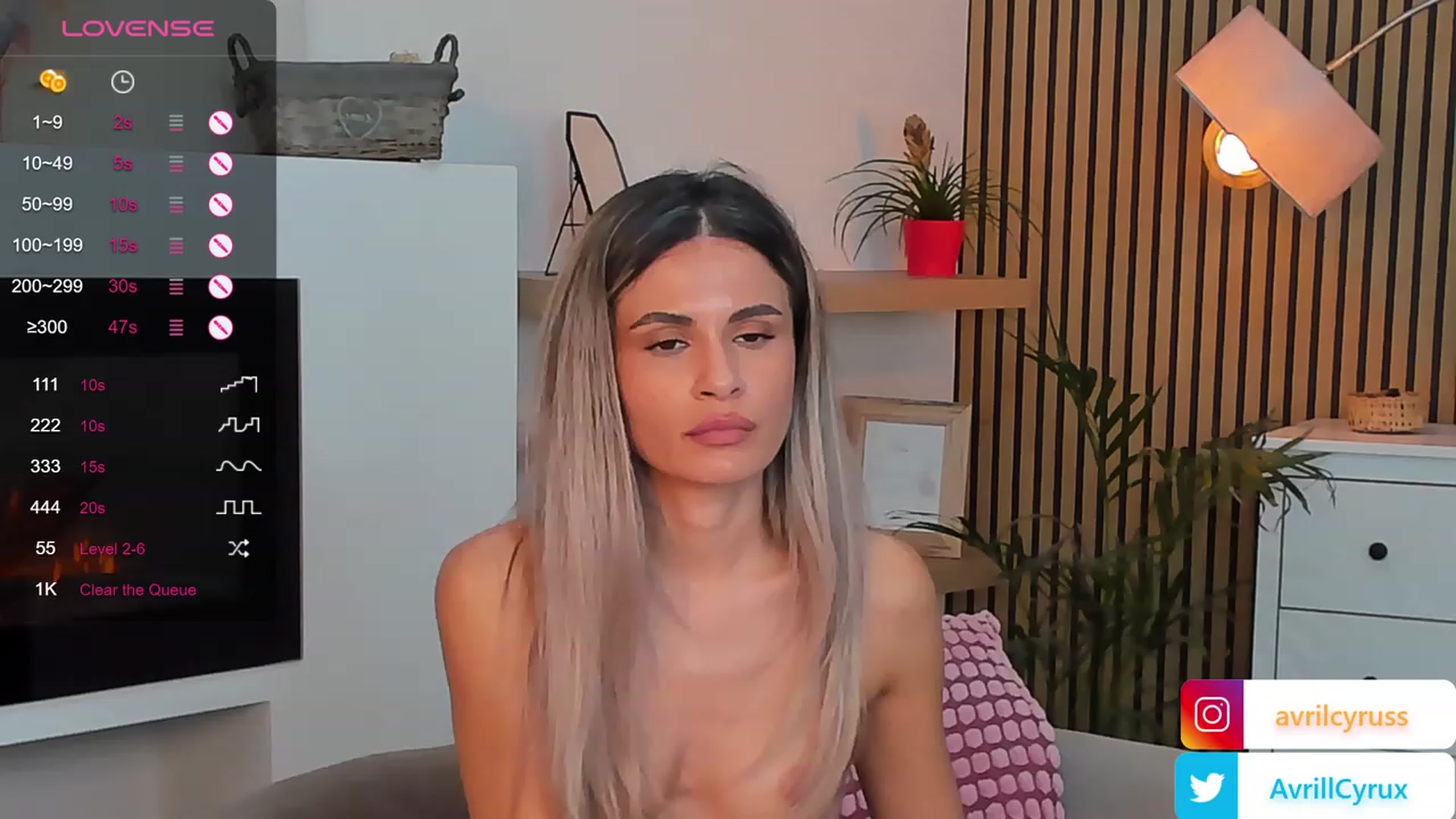 Gallery image thumbnail from Avril_Cyrus's myfreecams stream on, 11/08/2023, 13:30 image 19 of 20
