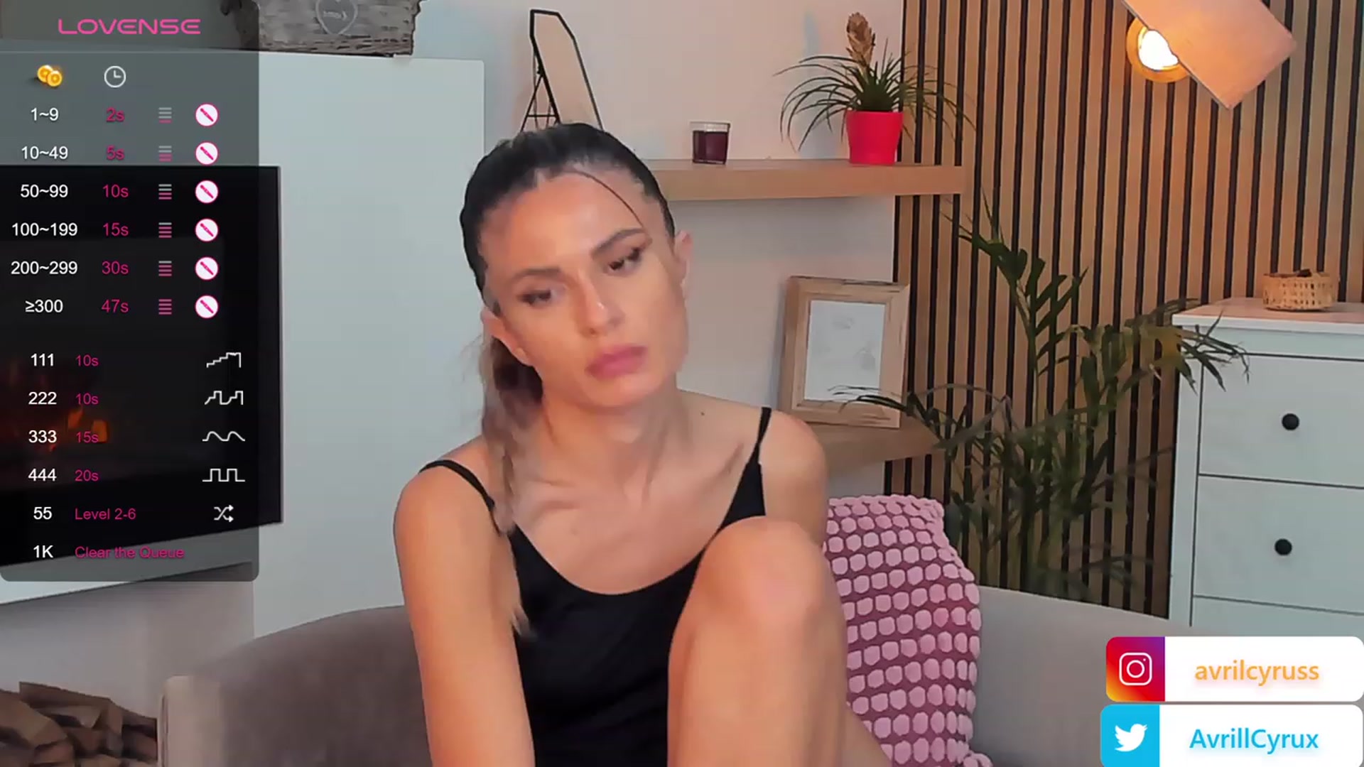 Gallery image thumbnail from Avril_Cyrus's myfreecams stream on, 11/09/2023, 14:32 image 6 of 20
