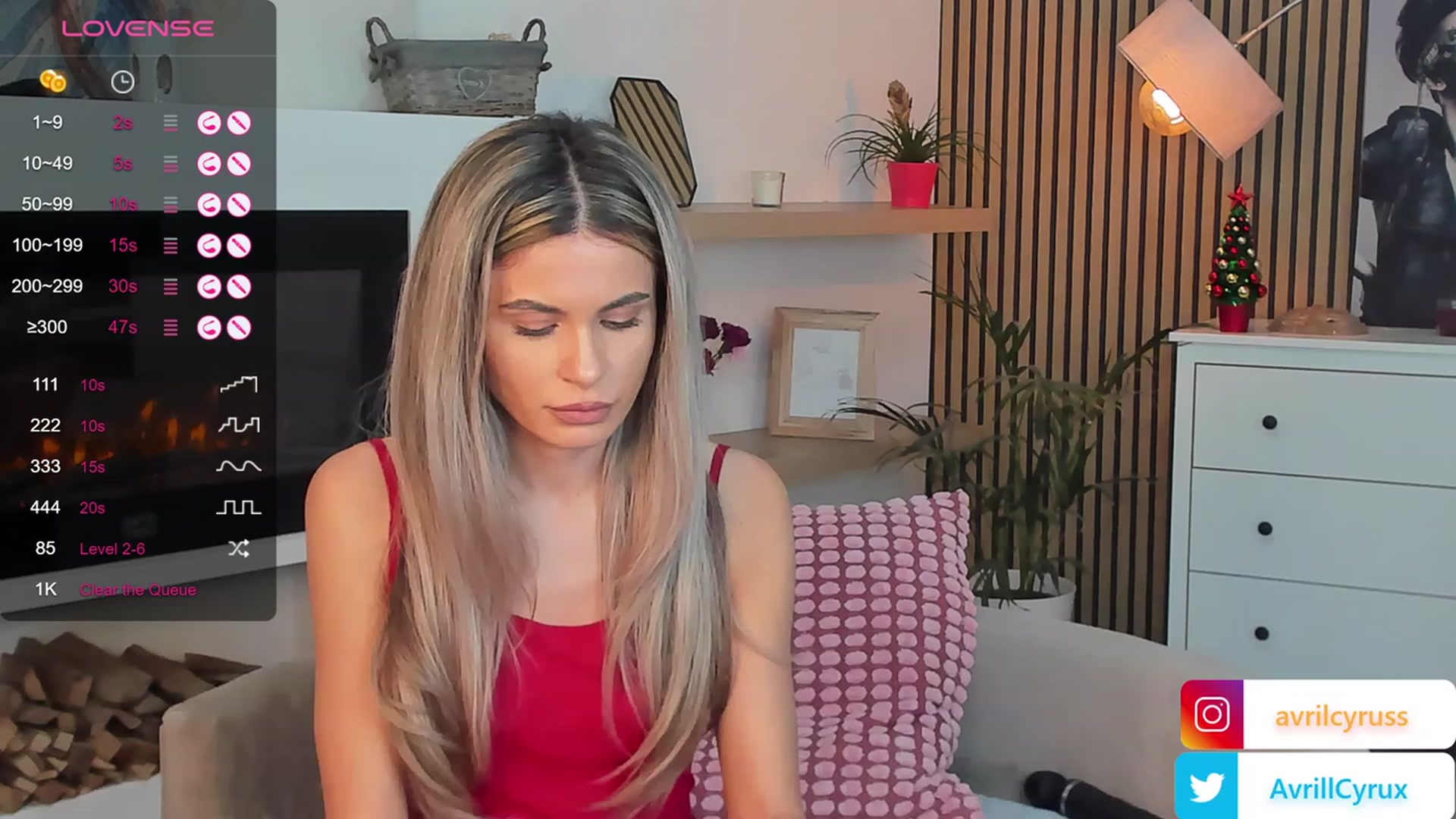 Gallery image thumbnail from Avril_Cyrus's myfreecams stream on, 12/18/2023, 14:16 image 17 of 20