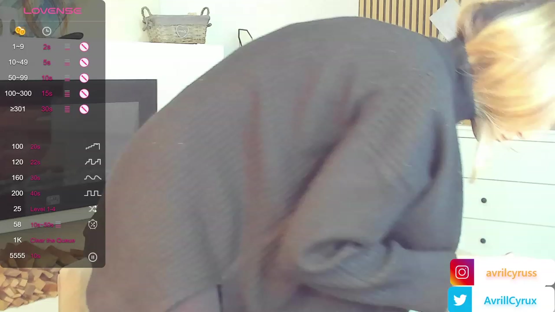 Gallery image thumbnail from Avril_Cyrus's myfreecams stream on, 01/16/2024, 13:30 image 20 of 20