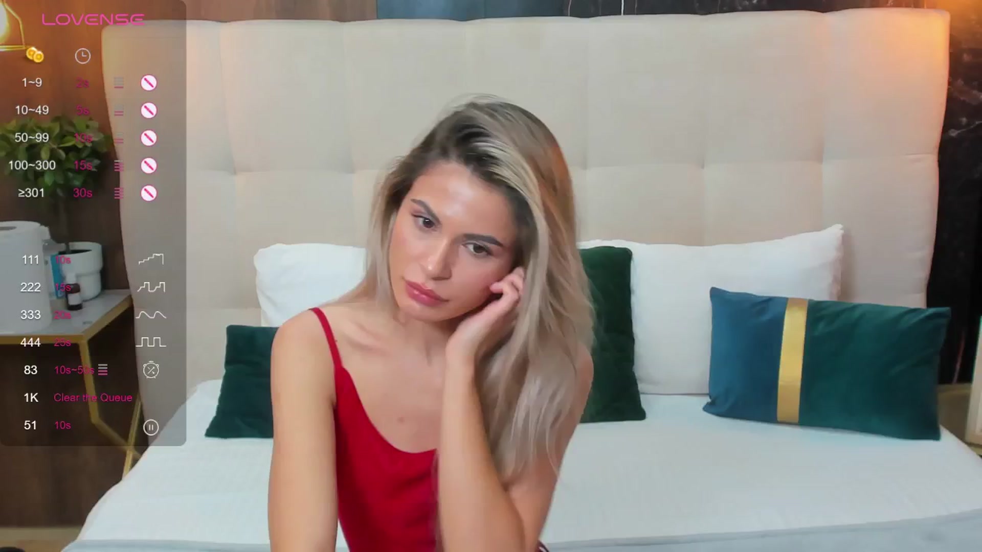 Gallery image thumbnail from Avril_Cyrus's myfreecams stream on, 04/25/2024, 13:31 image 5 of 20