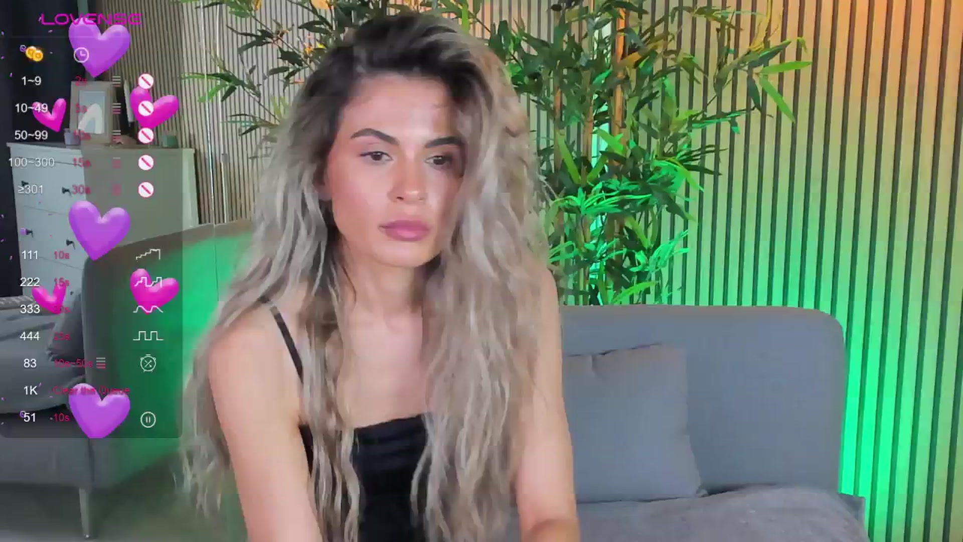 Gallery image thumbnail from Avril_Cyrus's myfreecams stream on, 06/03/2024, 14:25 image 11 of 20