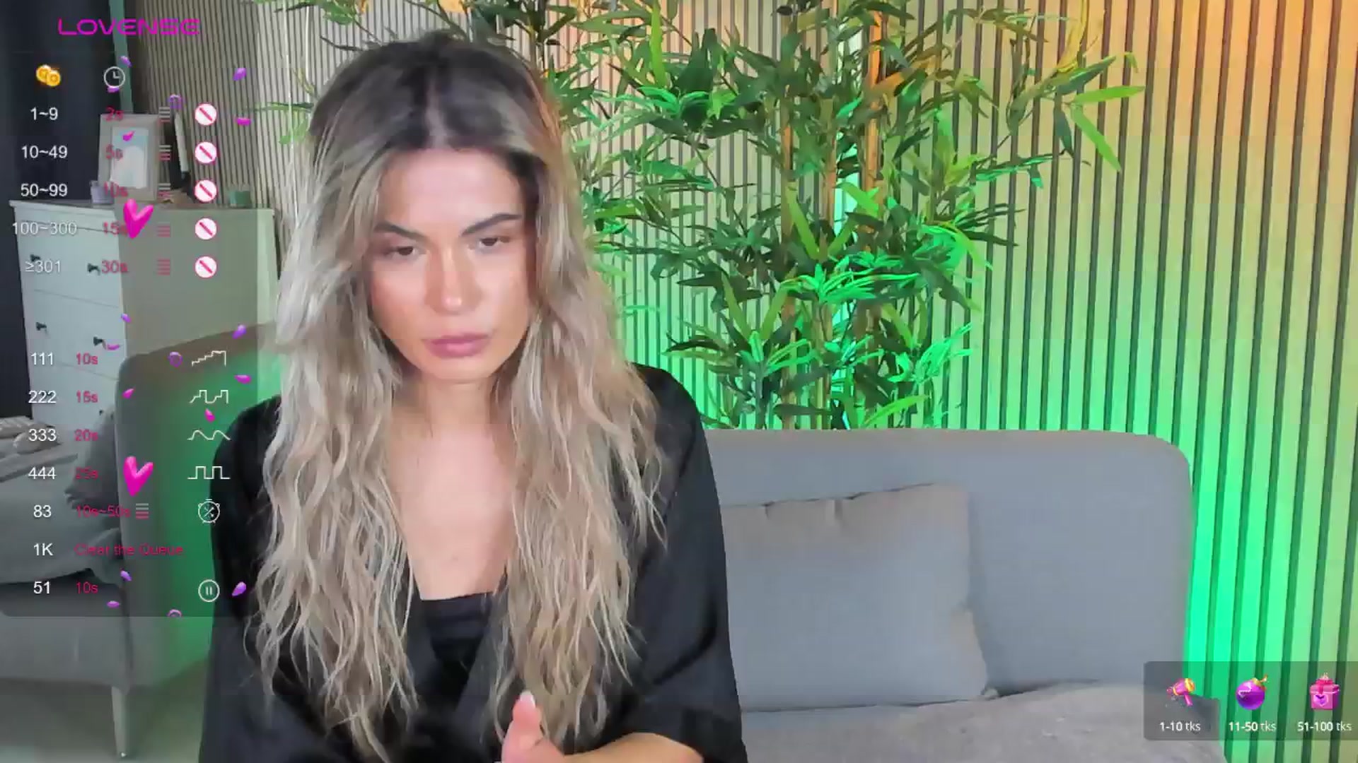 Gallery image thumbnail from Avril_Cyrus's myfreecams stream on, 06/03/2024, 14:25 image 14 of 20