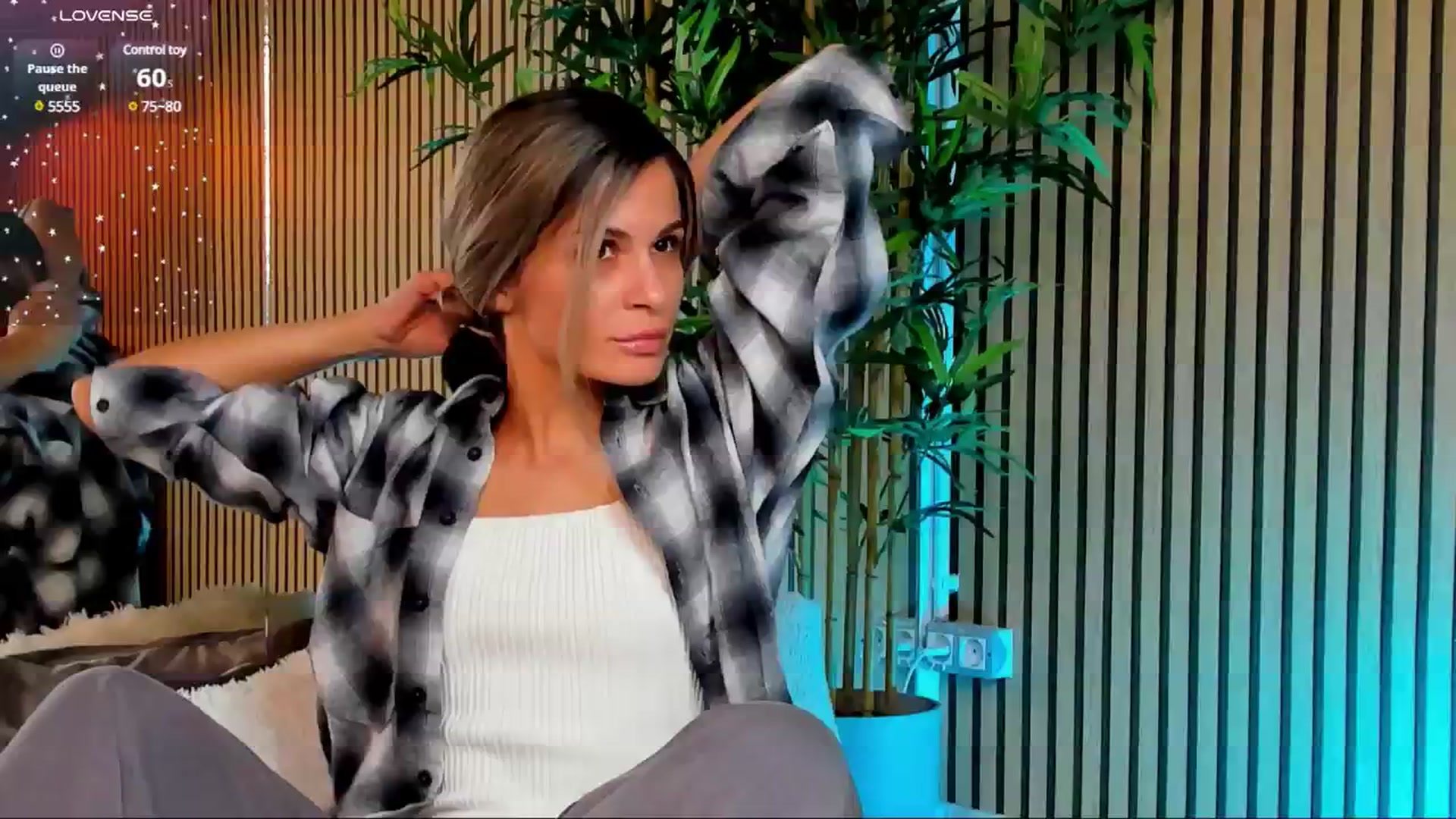 Gallery image thumbnail from Avril_Cyrus's myfreecams stream on, 01/29/2025, 14:12 image 20 of 20
