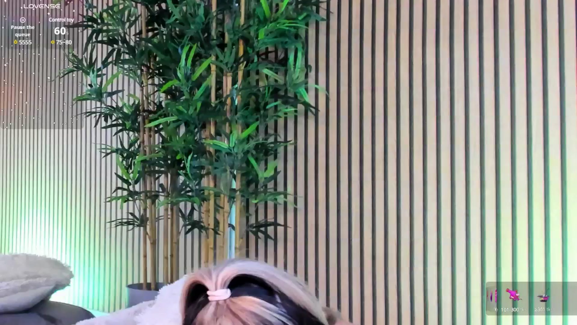 Gallery image thumbnail from Avril_Cyrus's myfreecams stream on, 03/20/2025, 15:15 image 4 of 20