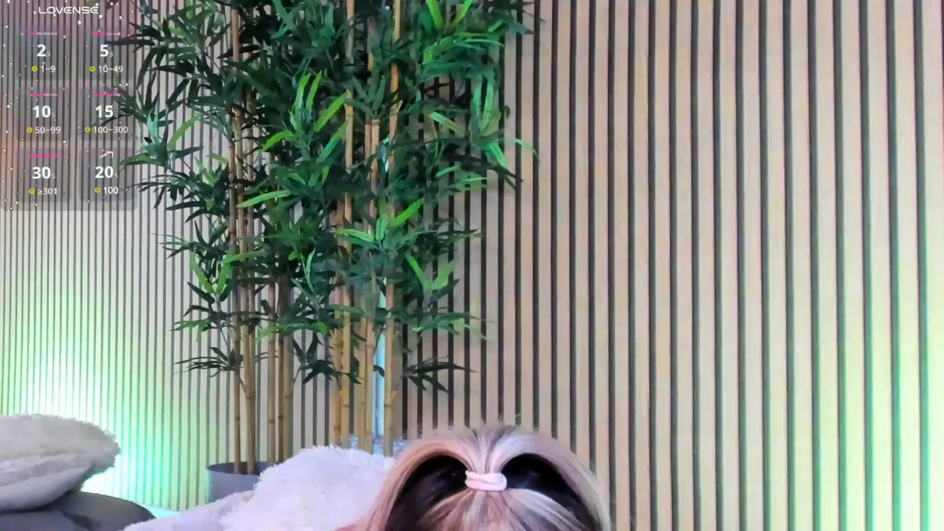 Gallery image thumbnail from Avril_Cyrus's myfreecams stream on, 03/20/2025, 15:15 image 6 of 20