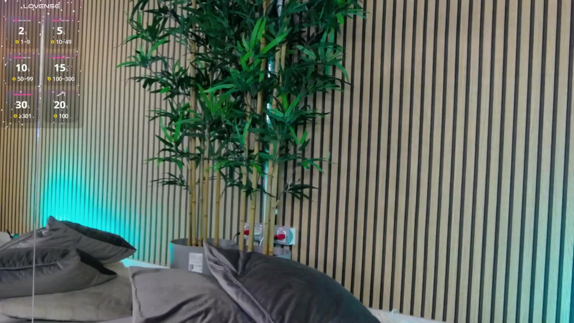 Gallery image thumbnail from Avril_Cyrus's myfreecams stream on, 03/21/2025, 14:55 image 15 of 20
