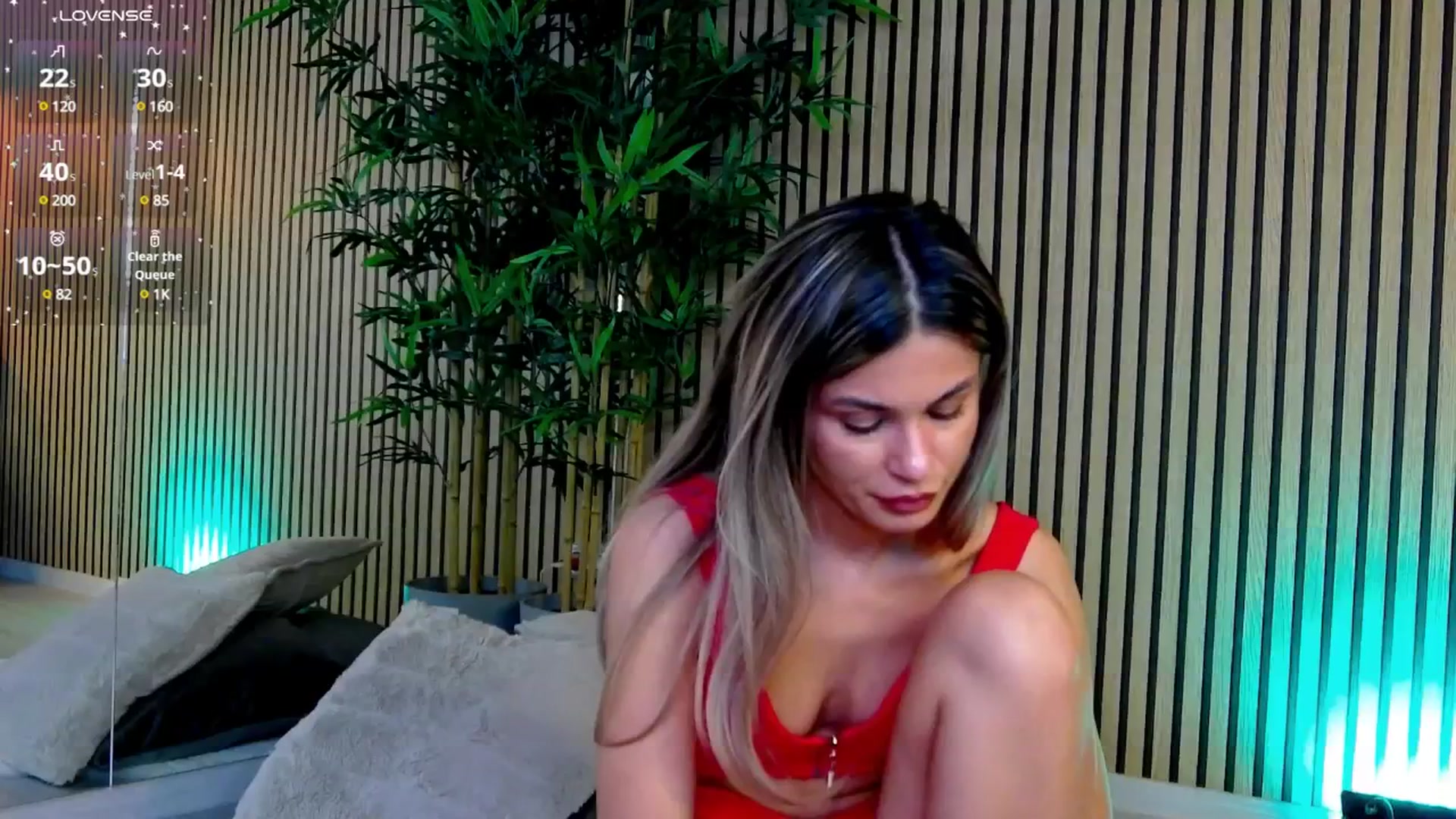 Gallery image thumbnail from Avril_Cyrus's myfreecams stream on, 04/16/2025, 13:58 image 8 of 20