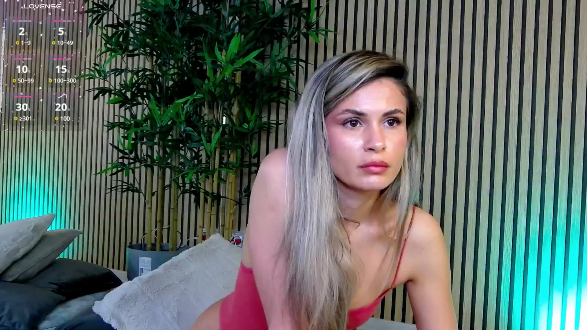 Gallery image thumbnail from Avril_Cyrus's myfreecams stream on, 04/23/2025, 12:55 image 13 of 20