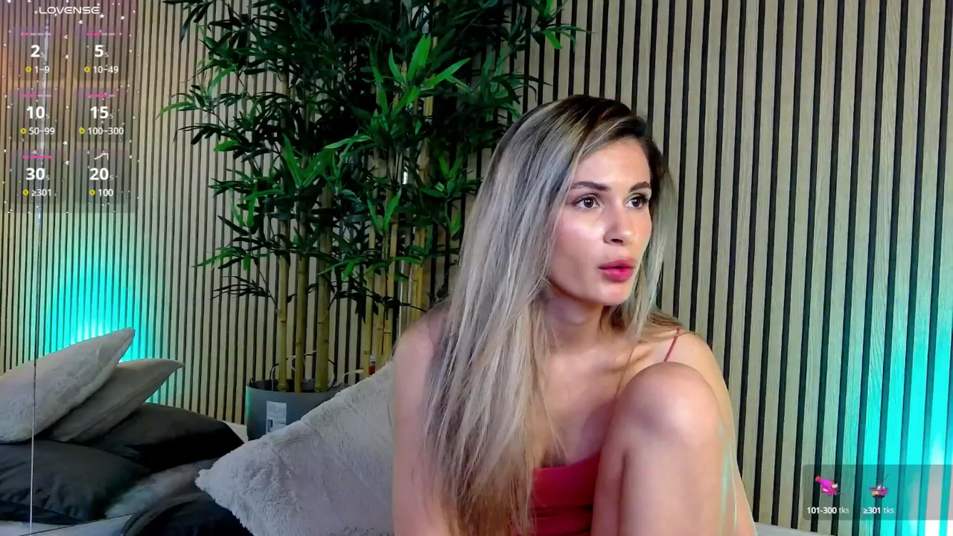 Gallery image thumbnail from Avril_Cyrus's myfreecams stream on, 04/23/2025, 13:53 image 6 of 20
