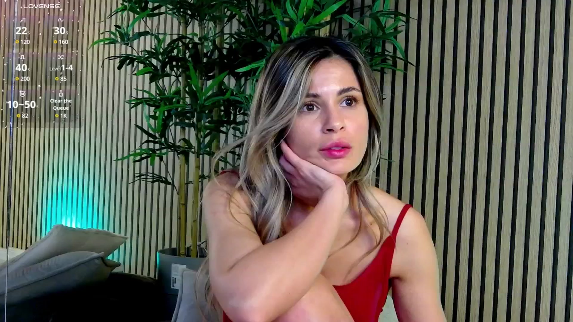 Gallery image thumbnail from Avril_Cyrus's myfreecams stream on, 05/16/2025, 10:49 image 18 of 20