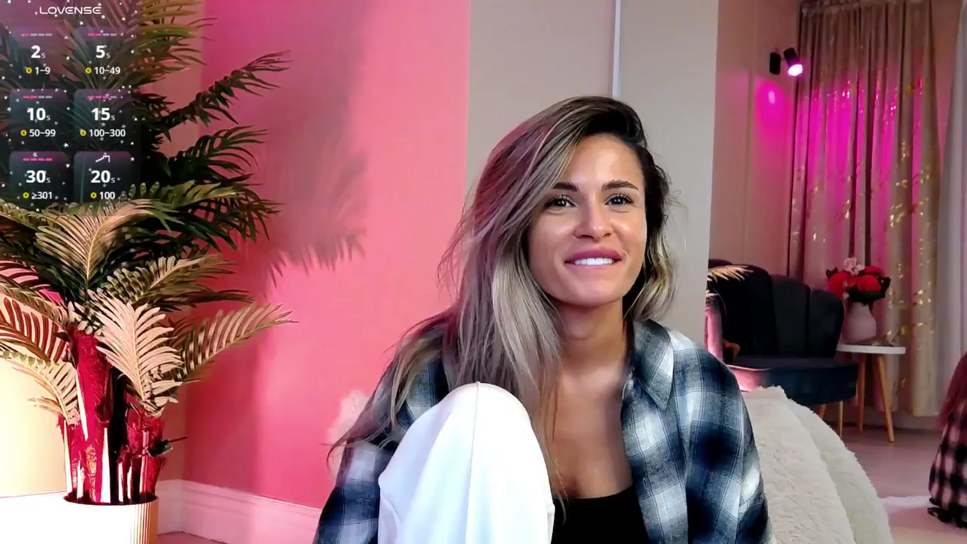 Gallery image thumbnail from Avril_Cyrus's myfreecams stream on, 05/31/2025, 13:07 image 18 of 20