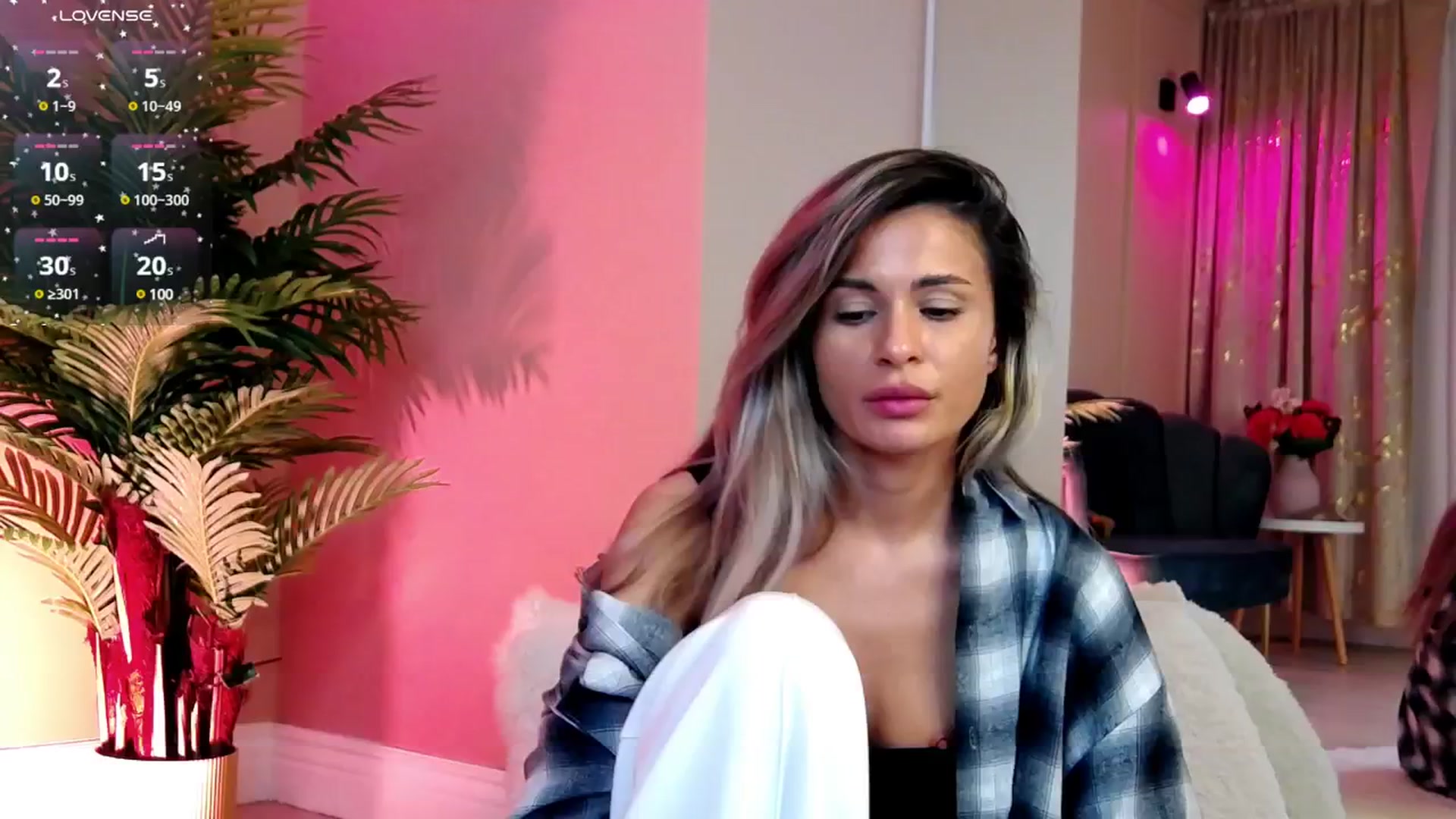 Gallery image thumbnail from Avril_Cyrus's myfreecams stream on, 05/31/2025, 13:07 image 19 of 20