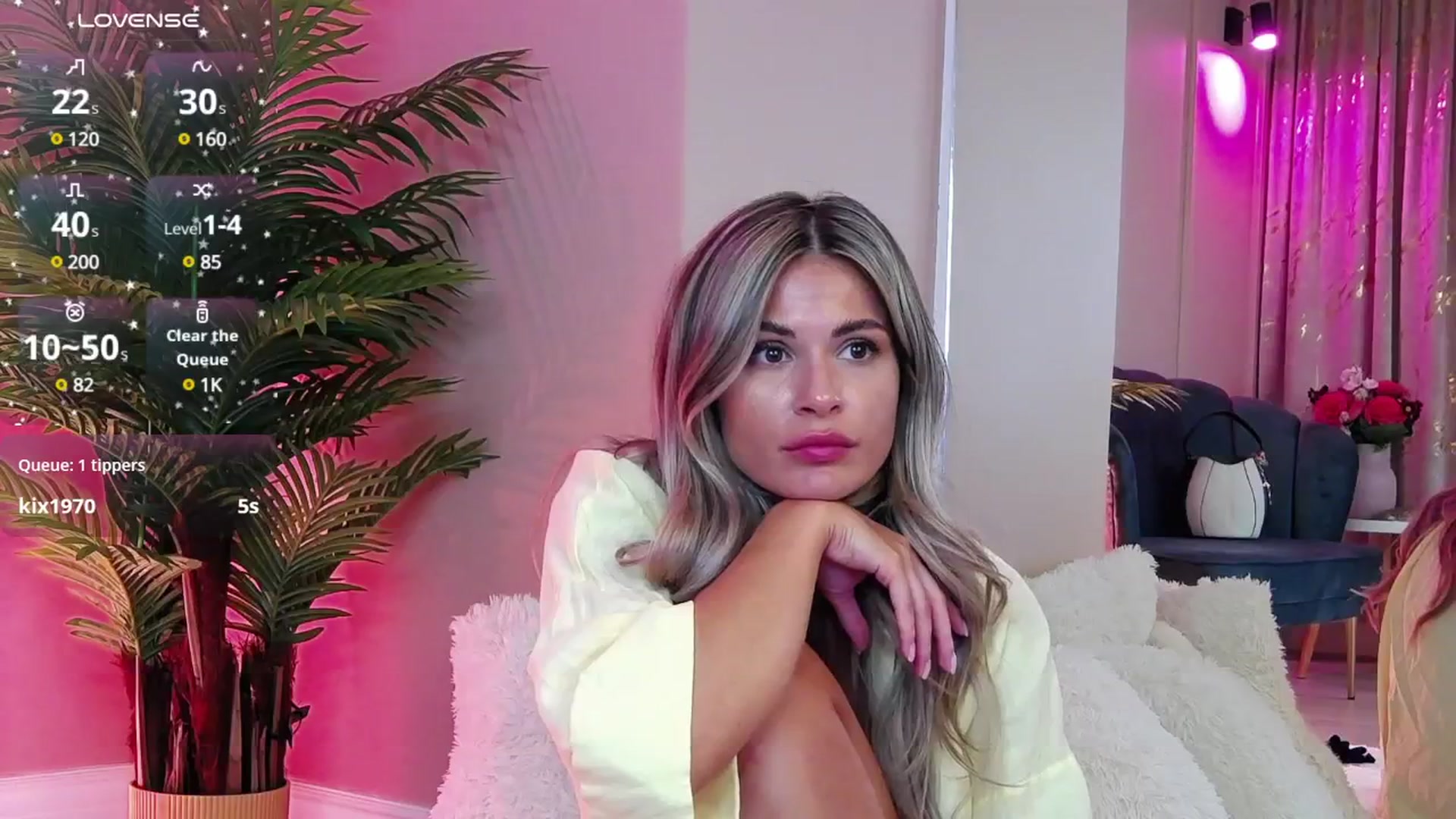 Gallery image thumbnail from Avril_Cyrus's myfreecams stream on, 07/09/2025, 14:04 image 19 of 20