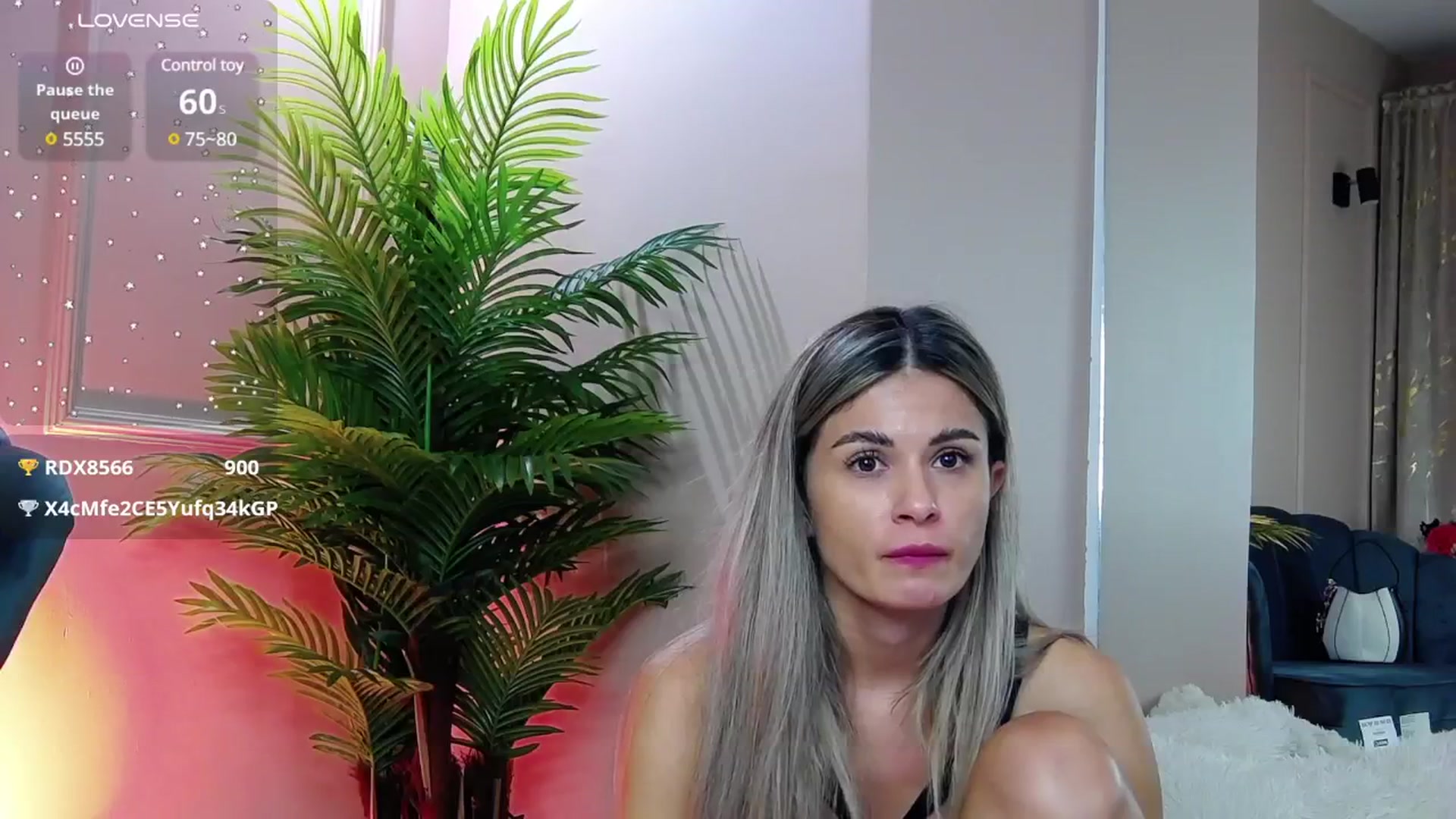 Gallery image thumbnail from Avril_Cyrus's myfreecams stream on, 08/05/2025, 12:48 image 2 of 20