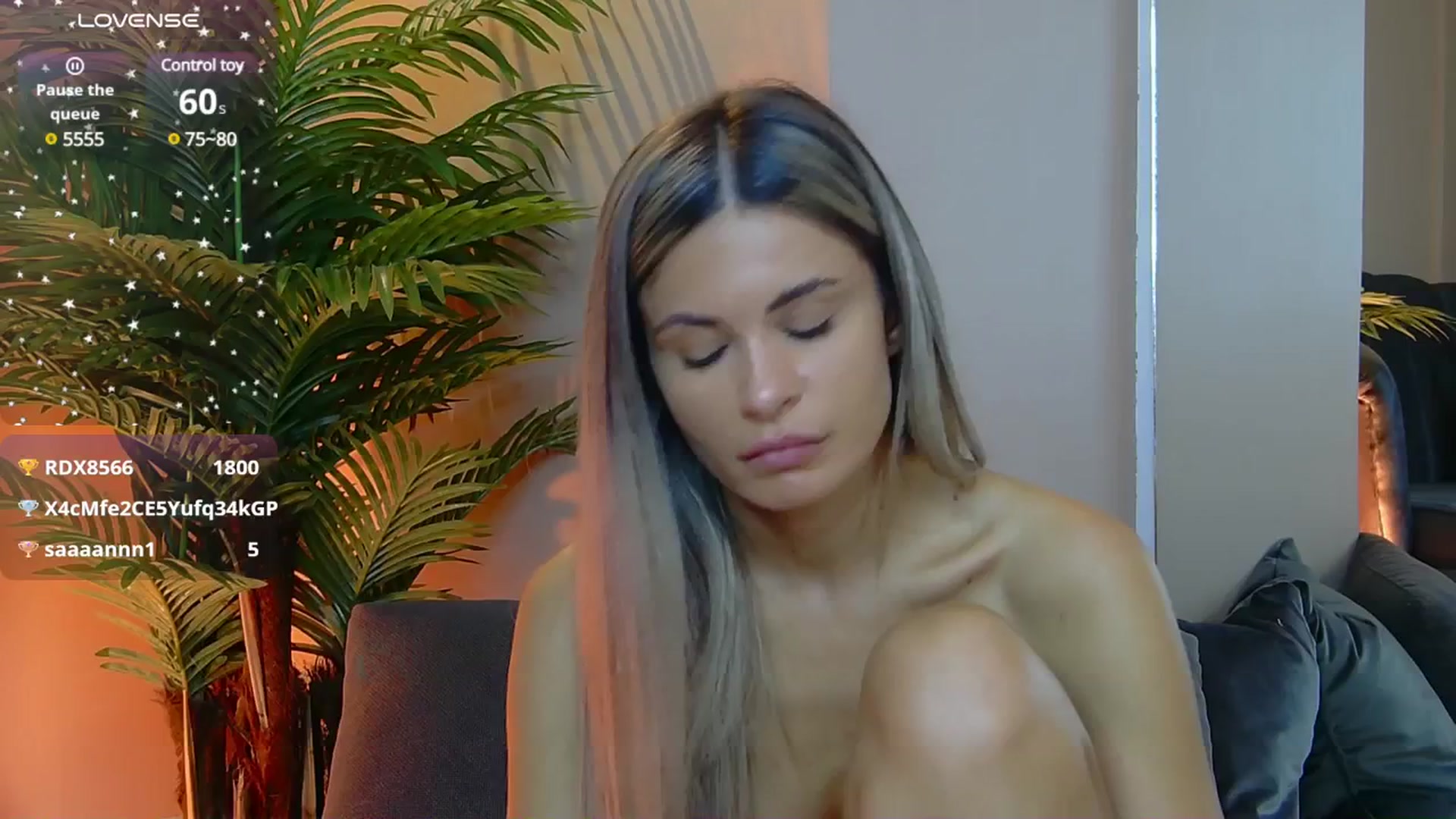 Gallery image thumbnail from Avril_Cyrus's myfreecams stream on, 08/16/2025, 10:03 image 9 of 20