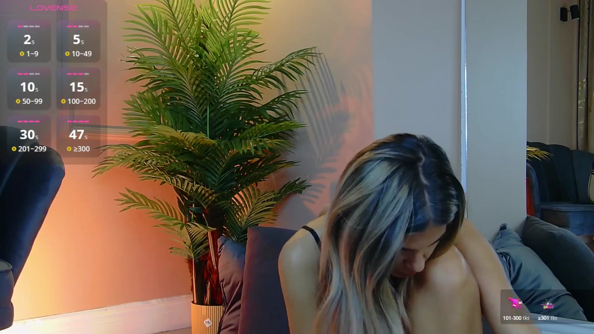 Gallery image thumbnail from Avril_Cyrus's myfreecams stream on, 08/20/2025, 12:02 image 7 of 20