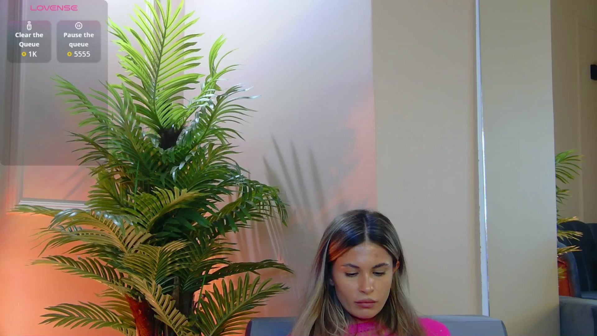 Gallery image thumbnail from Avril_Cyrus's myfreecams stream on, 09/12/2025, 12:57 image 6 of 20