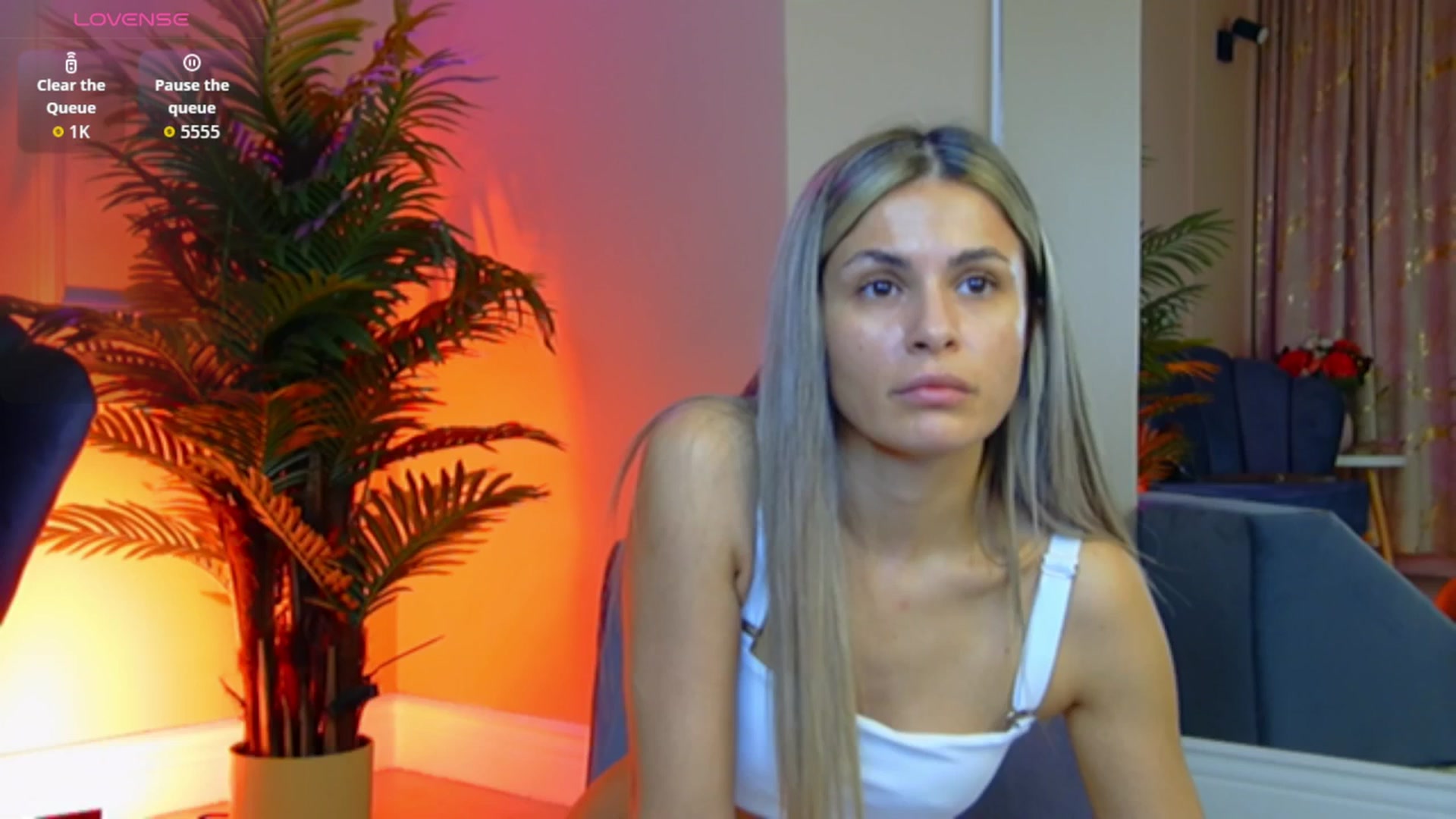 Gallery image thumbnail from Avril_Cyrus's myfreecams stream on, 11/11/2025, 10:01 image 12 of 20