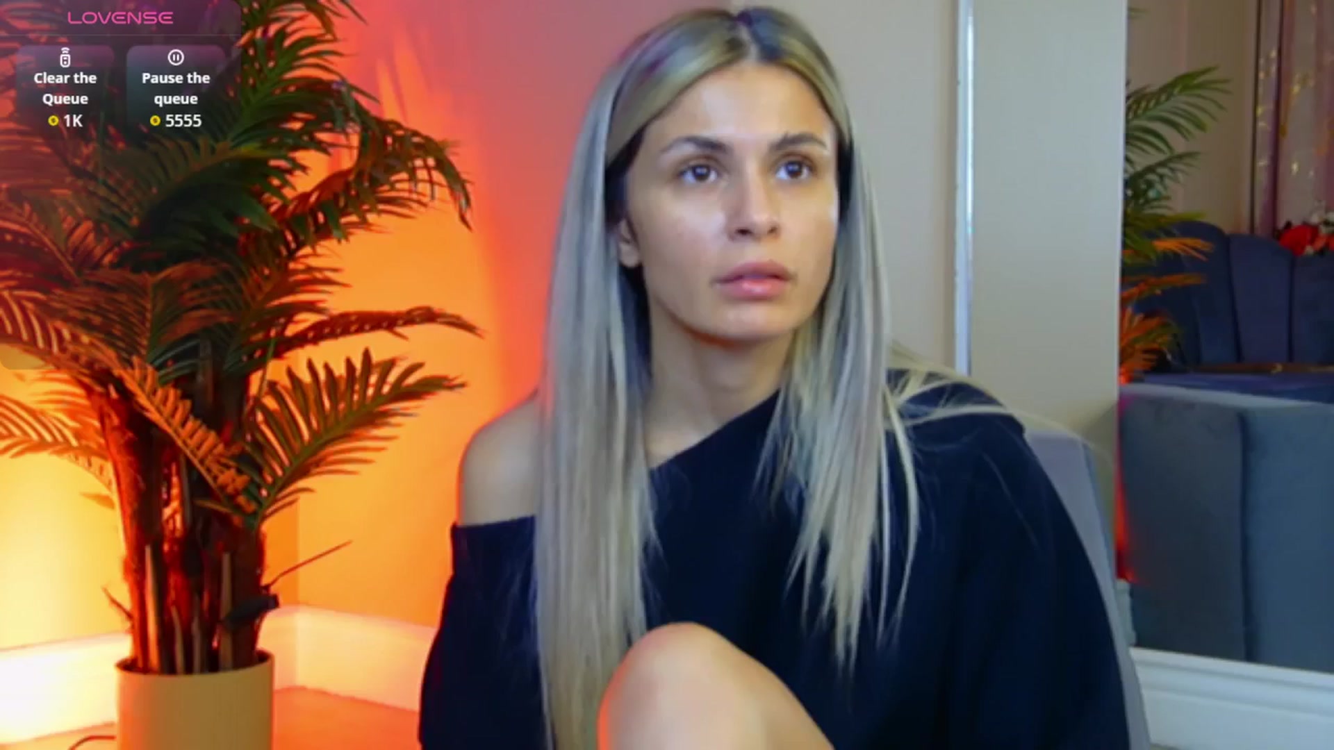 Gallery image thumbnail from Avril_Cyrus's myfreecams stream on, 11/11/2025, 12:49 image 17 of 20