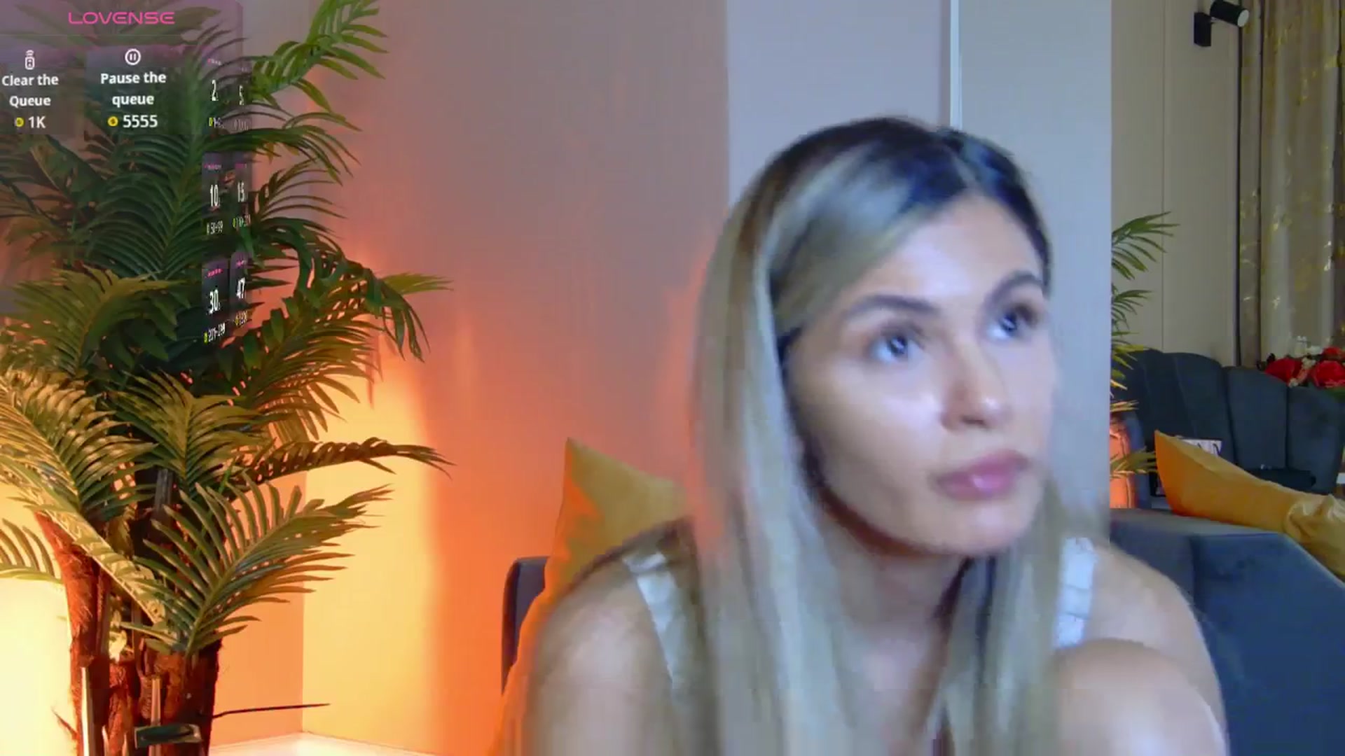 Gallery image thumbnail from Avril_Cyrus's myfreecams stream on, 12/23/2025, 12:54 image 6 of 20