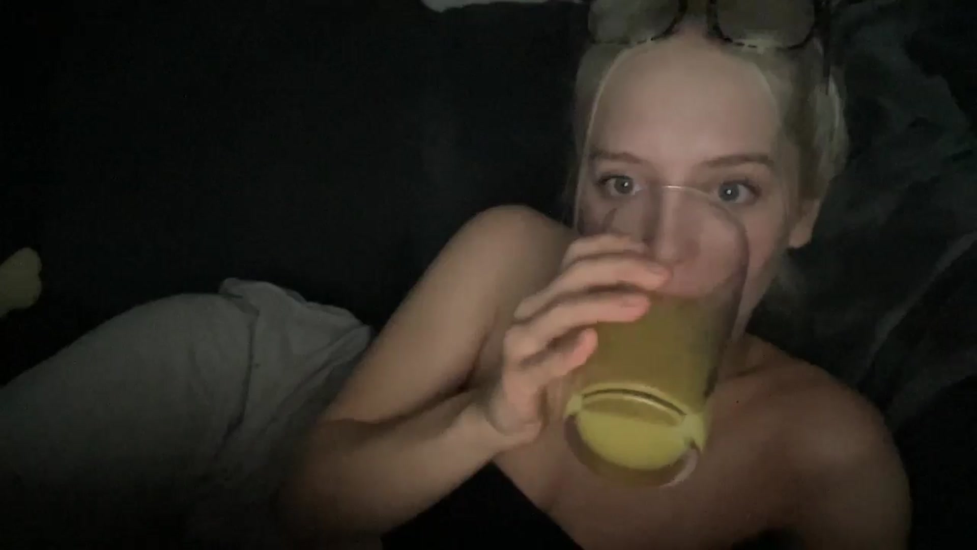 Gallery image thumbnail from Avsbliss's myfreecams stream on, 04/15/2025, 05:22 image 18 of 20