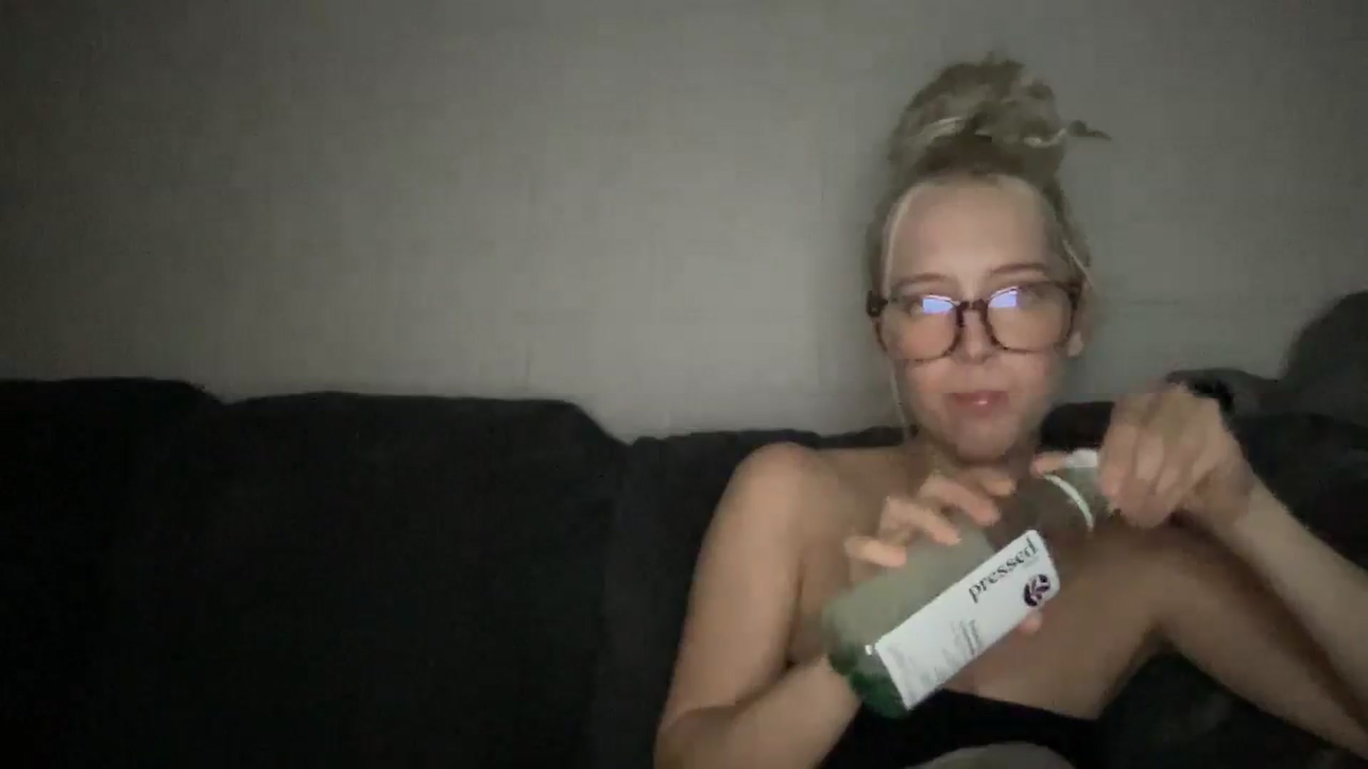 Gallery image thumbnail from Avsbliss's myfreecams stream on, 04/15/2025, 05:22 image 5 of 20