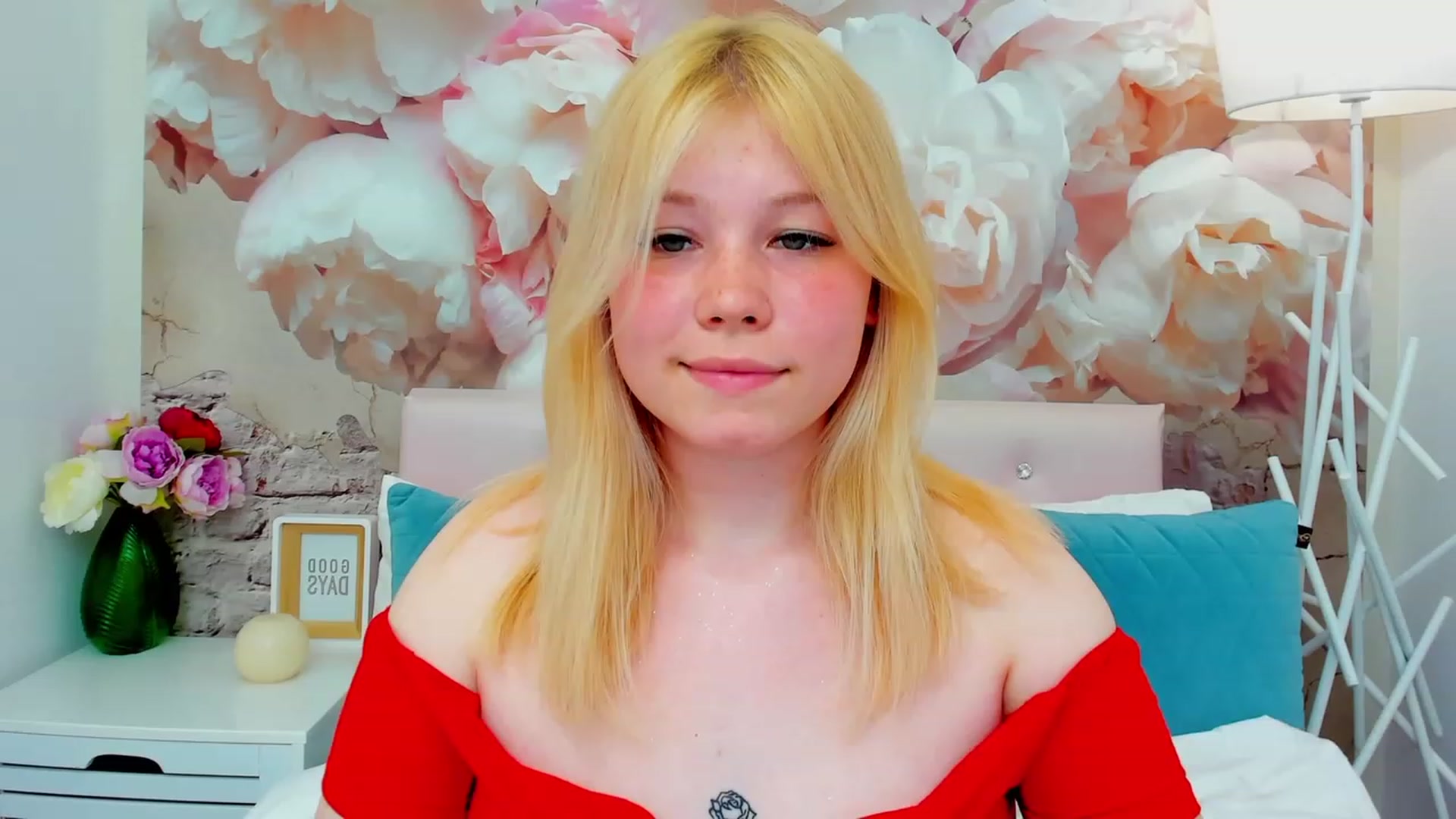 Gallery image thumbnail from AvyPearl's myfreecams stream on, 05/25/2023, 15:18 image 6 of 20