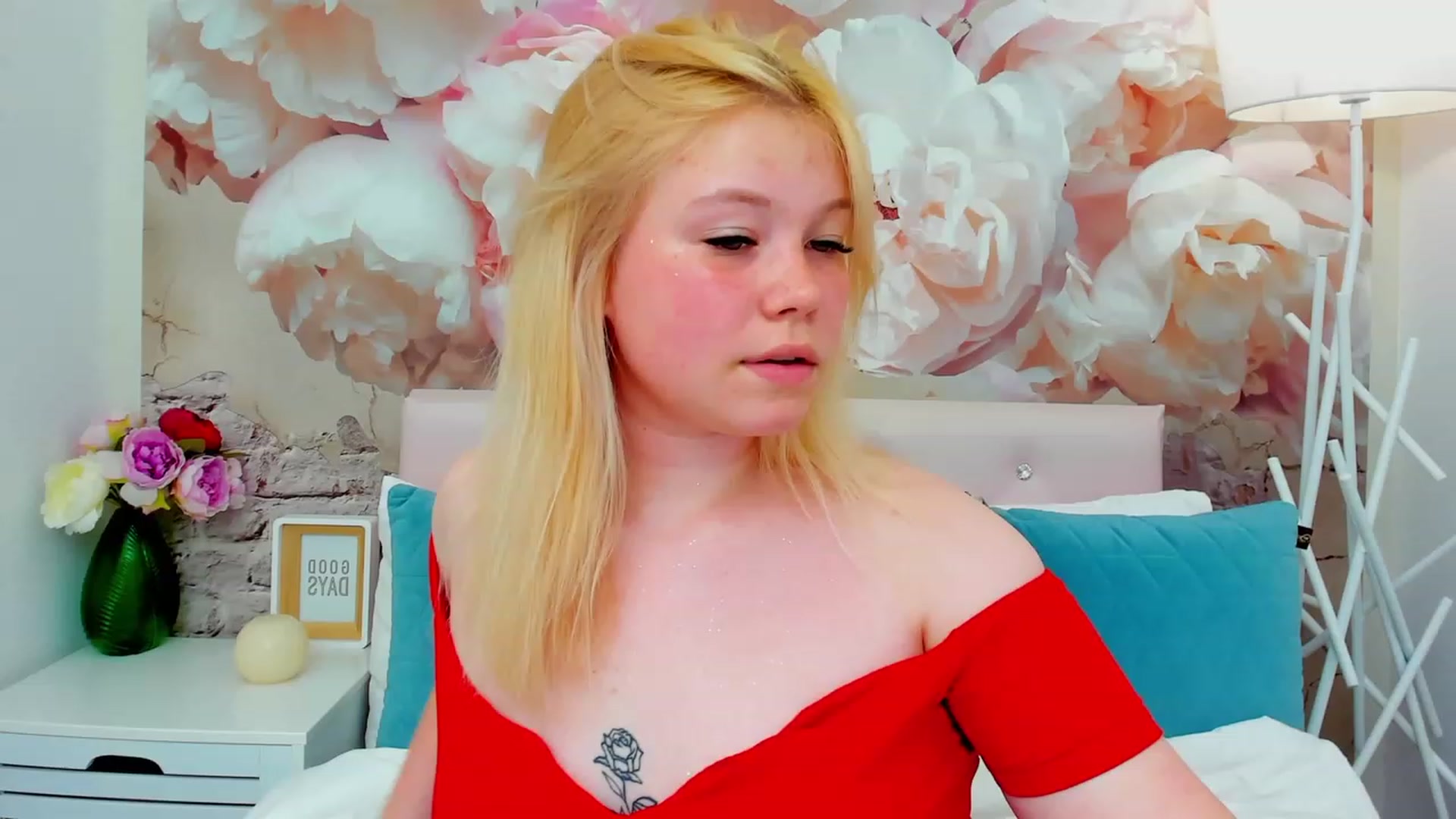 Gallery image thumbnail from AvyPearl's myfreecams stream on, 05/25/2023, 15:18 image 3 of 20