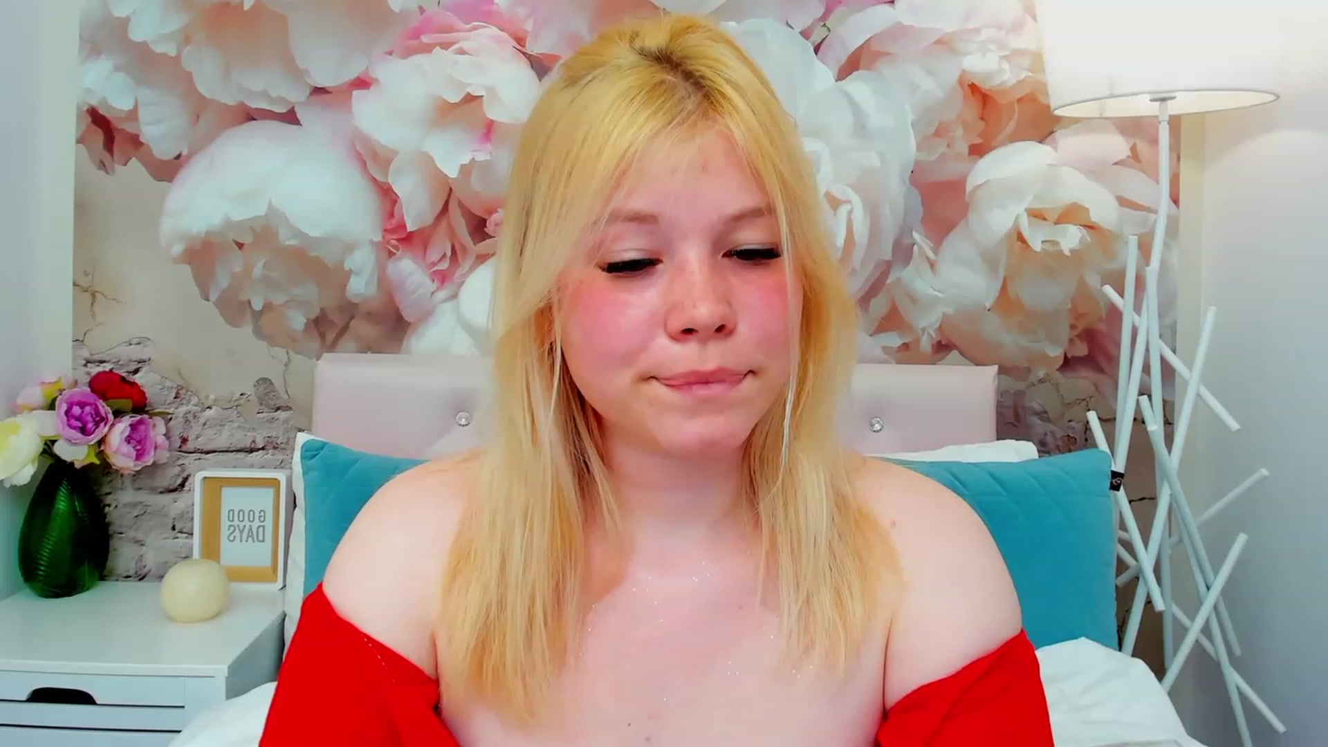 Gallery image thumbnail from AvyPearl's myfreecams stream on, 05/25/2023, 15:18 image 15 of 20