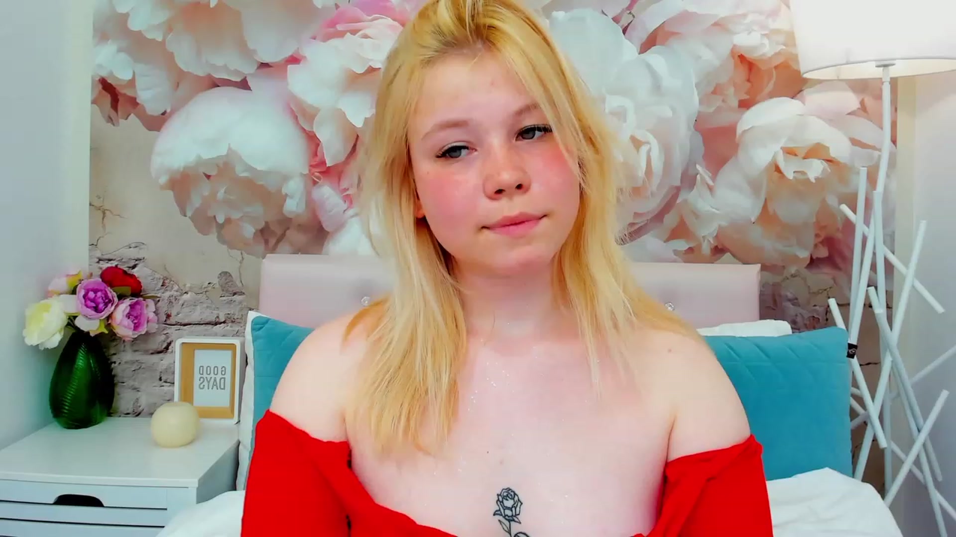 Gallery image thumbnail from AvyPearl's myfreecams stream on, 05/25/2023, 15:18 image 13 of 20