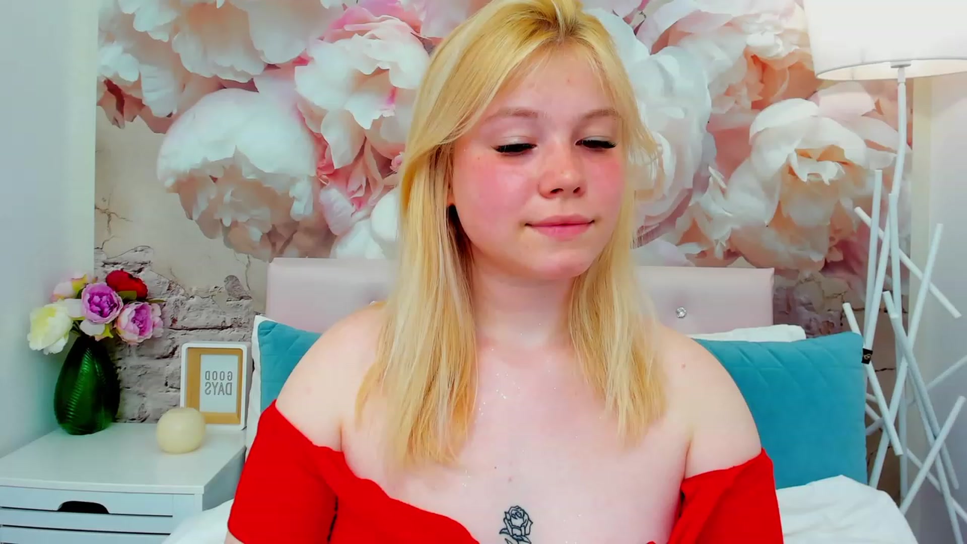 Gallery image thumbnail from AvyPearl's myfreecams stream on, 05/25/2023, 15:18 image 12 of 20