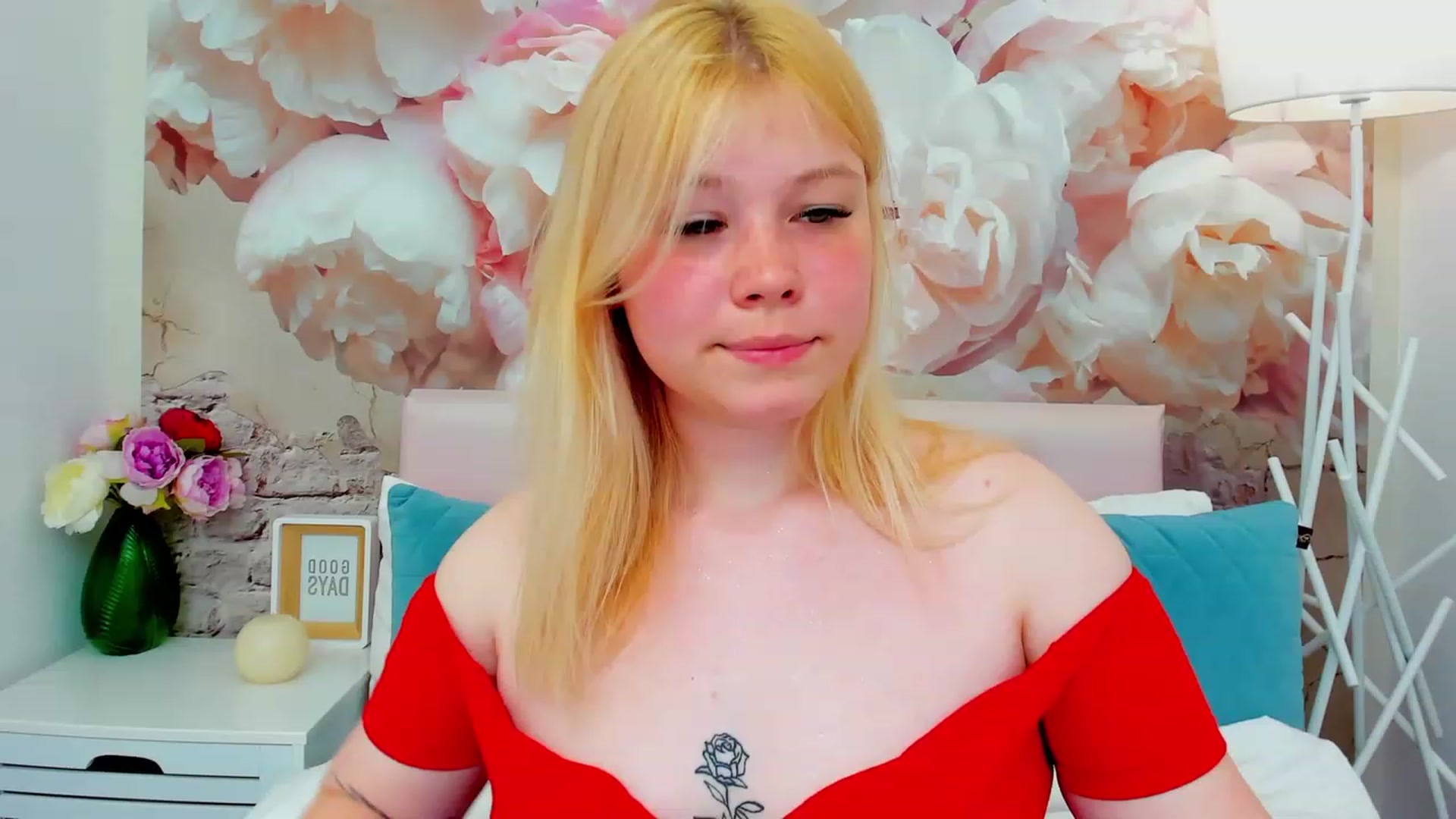 Gallery image thumbnail from AvyPearl's myfreecams stream on, 05/25/2023, 15:18 image 4 of 20