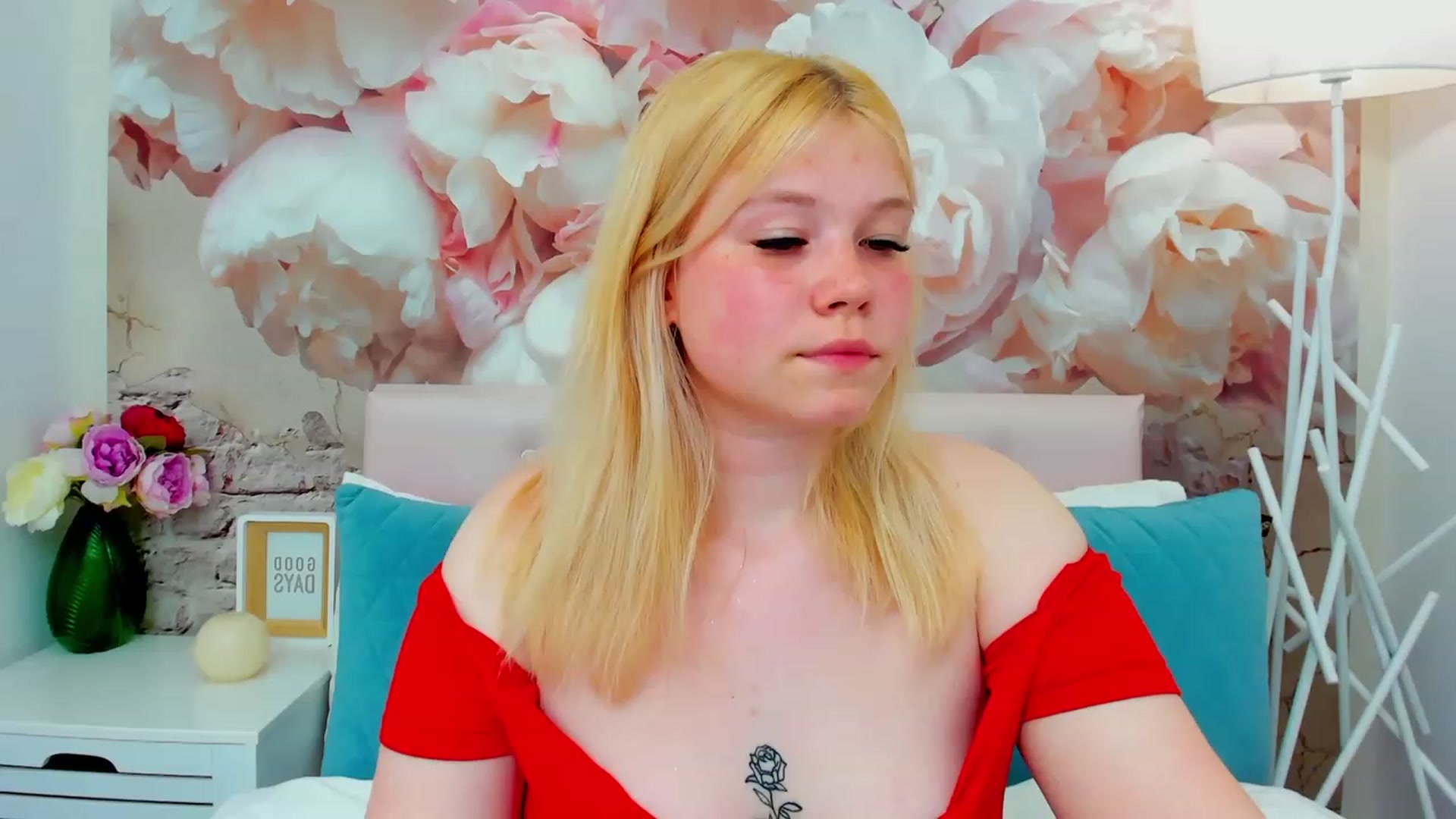 Gallery image thumbnail from AvyPearl's myfreecams stream on, 05/25/2023, 17:19 image 8 of 20
