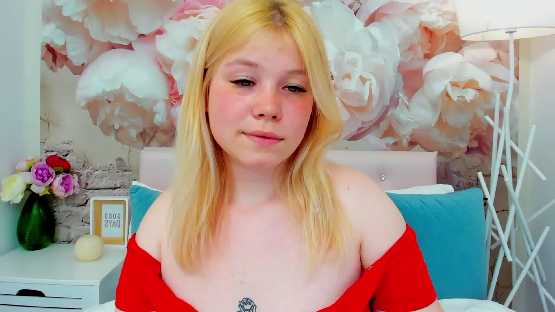 Gallery image thumbnail from AvyPearl's myfreecams stream on, 05/25/2023, 18:36 image 8 of 20