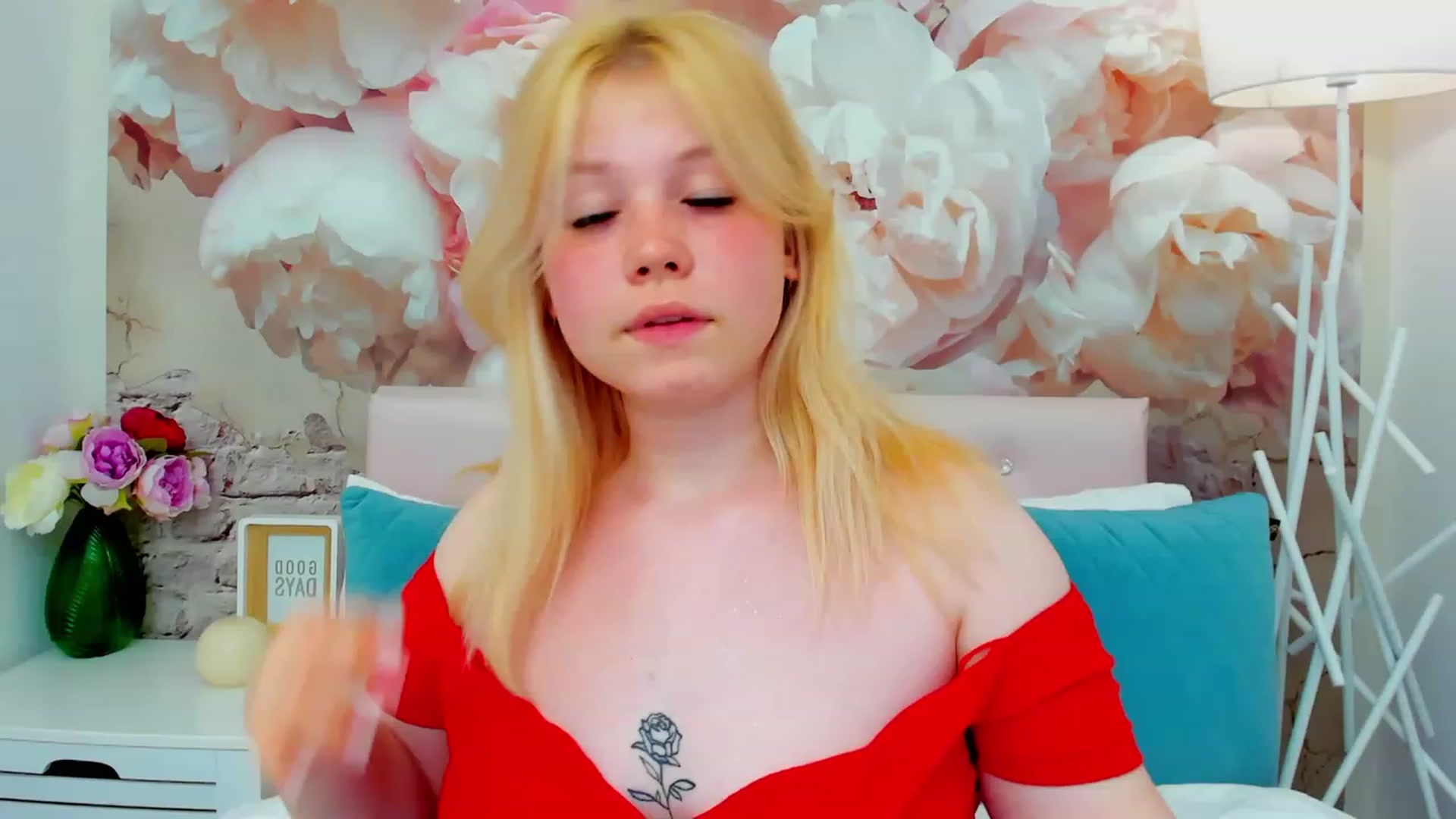Gallery image thumbnail from AvyPearl's myfreecams stream on, 05/25/2023, 18:36 image 6 of 20