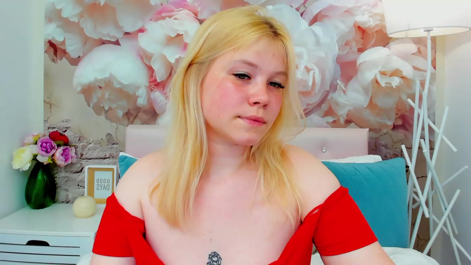 Gallery image thumbnail from AvyPearl's myfreecams stream on, 05/25/2023, 18:36 image 16 of 20