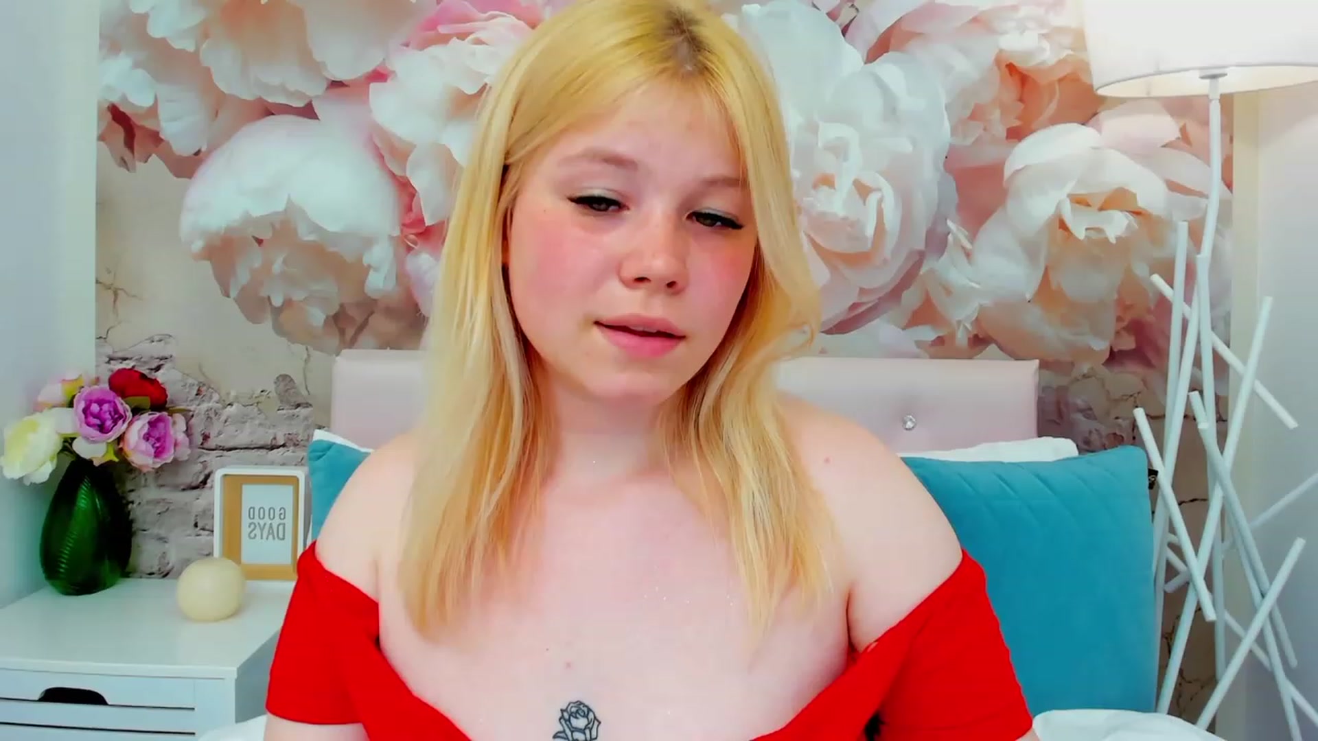 Gallery image thumbnail from AvyPearl's myfreecams stream on, 05/25/2023, 18:36 image 9 of 20
