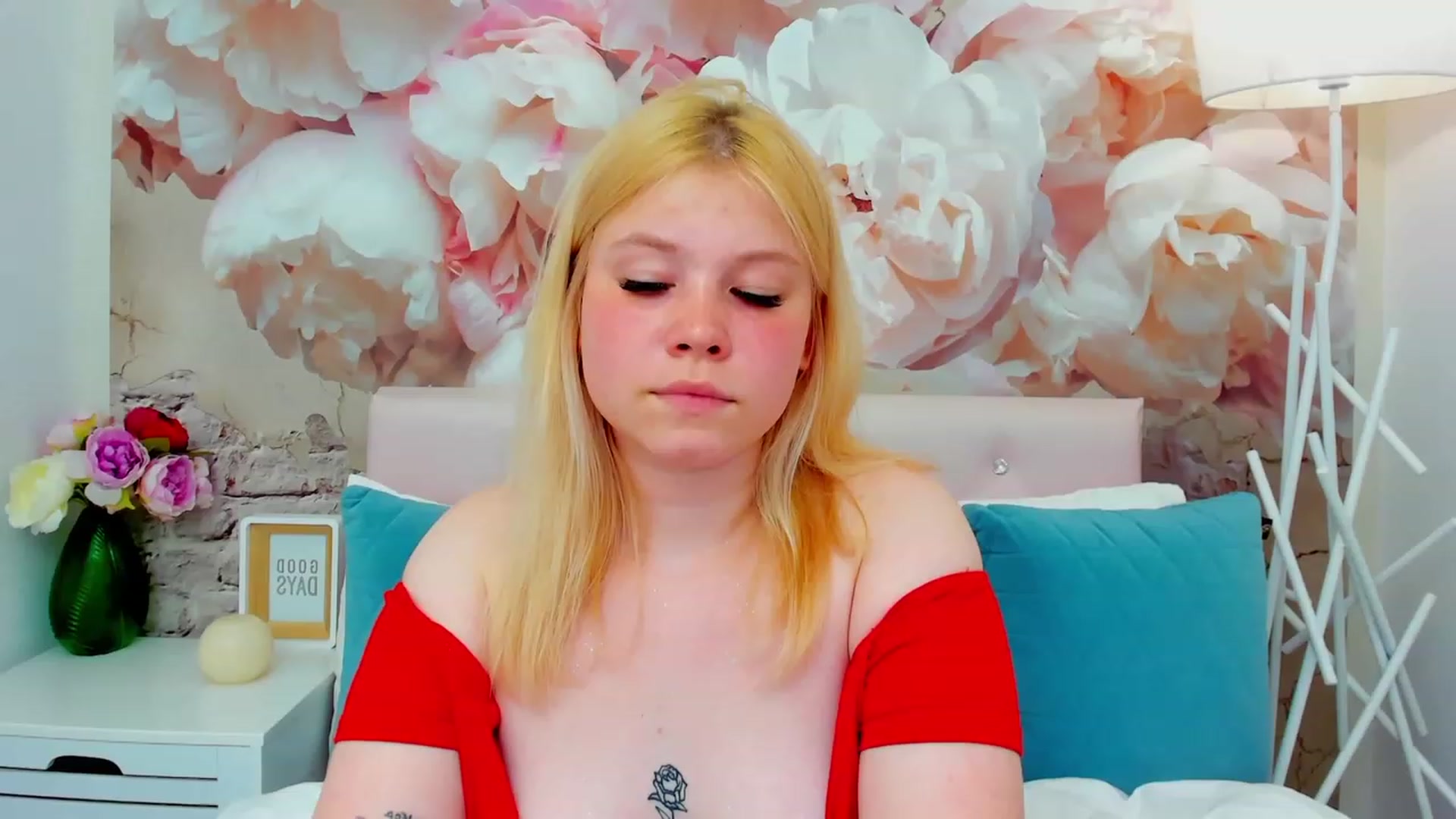 Gallery image thumbnail from AvyPearl's myfreecams stream on, 05/25/2023, 18:36 image 1 of 20
