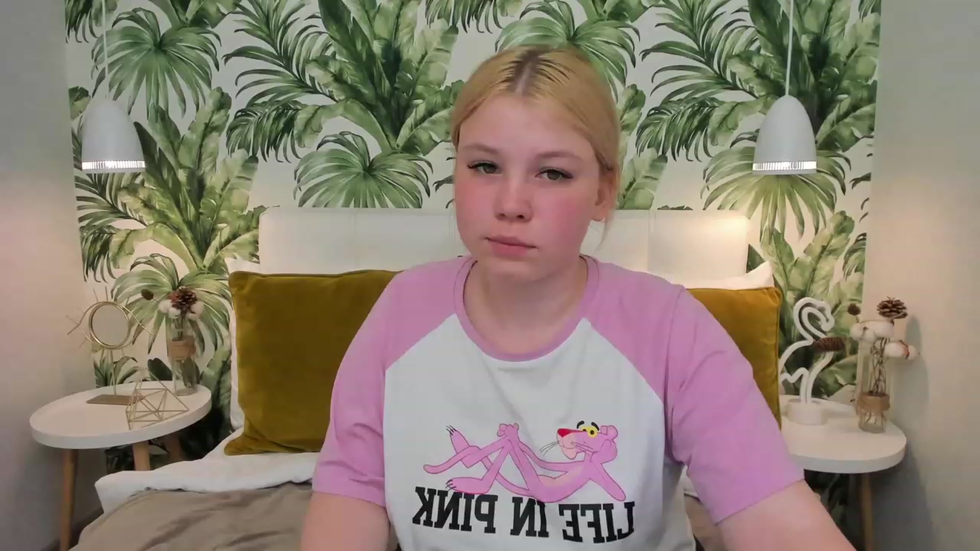 Gallery image thumbnail from AvyPearl's myfreecams stream on, 05/27/2023, 19:01 image 14 of 20