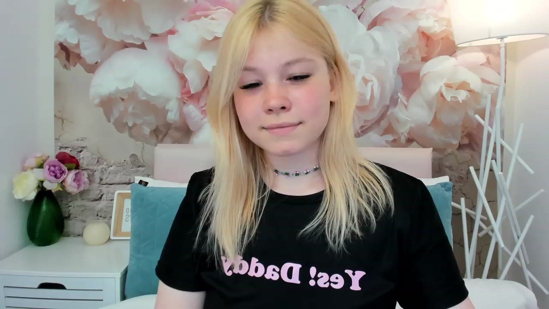 Gallery image thumbnail from AvyPearl's myfreecams stream on, 05/30/2023, 12:54 image 8 of 20