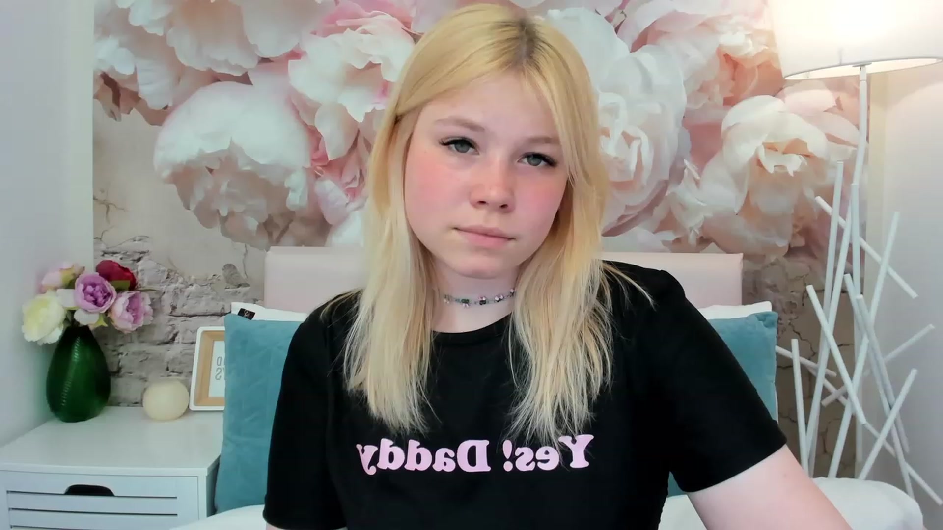 Gallery image thumbnail from AvyPearl's myfreecams stream on, 05/30/2023, 12:54 image 18 of 20