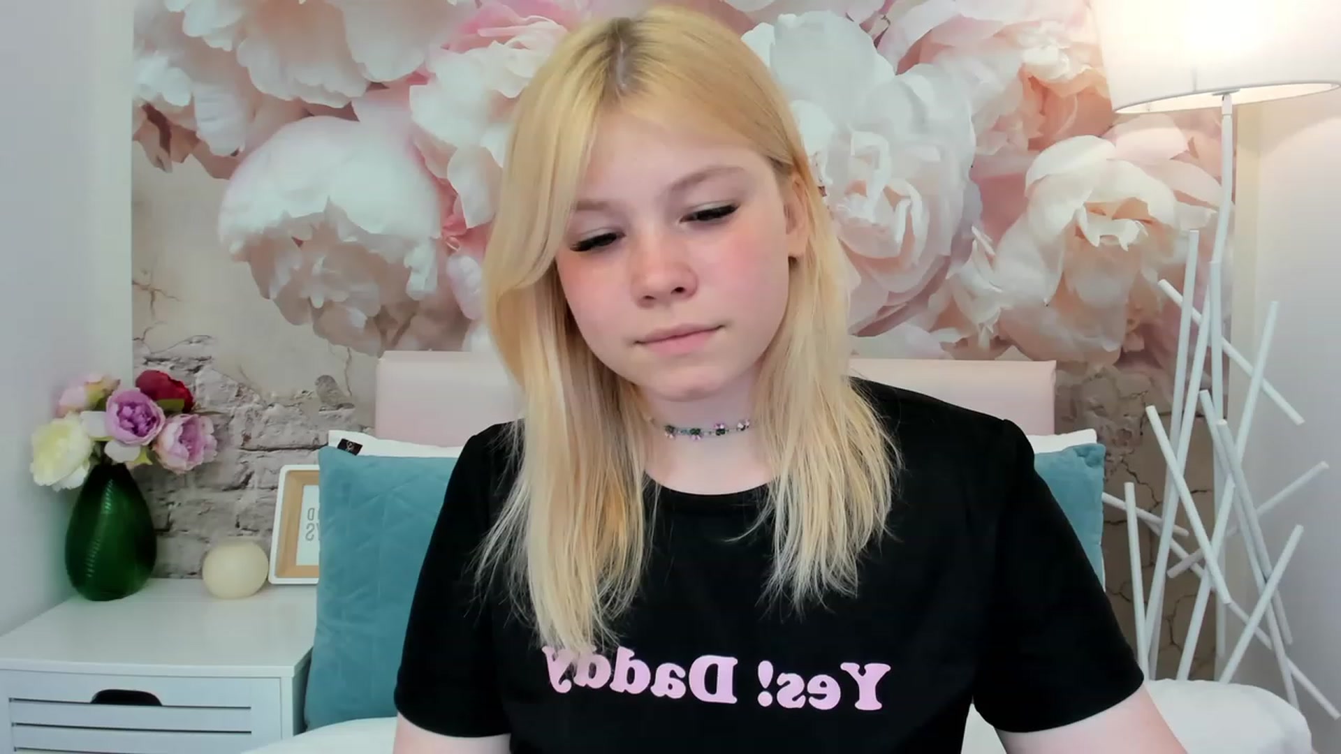 Gallery image thumbnail from AvyPearl's myfreecams stream on, 05/30/2023, 12:54 image 17 of 20