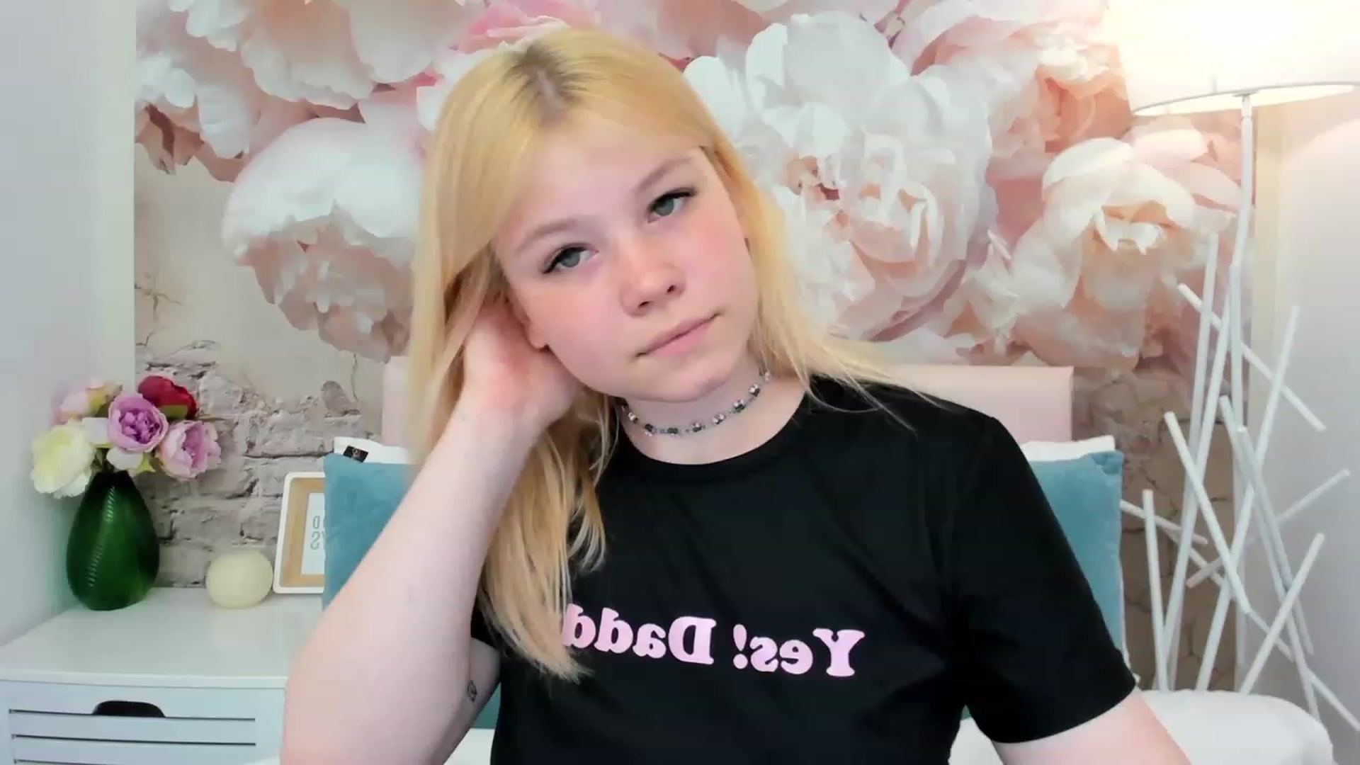 Gallery image thumbnail from AvyPearl's myfreecams stream on, 05/30/2023, 12:54 image 6 of 20