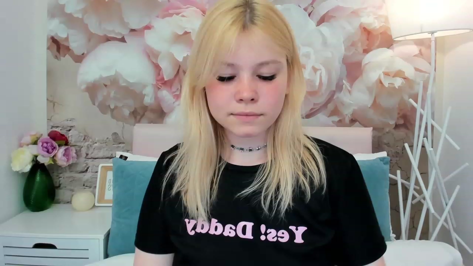 Gallery image thumbnail from AvyPearl's myfreecams stream on, 05/30/2023, 12:54 image 7 of 20